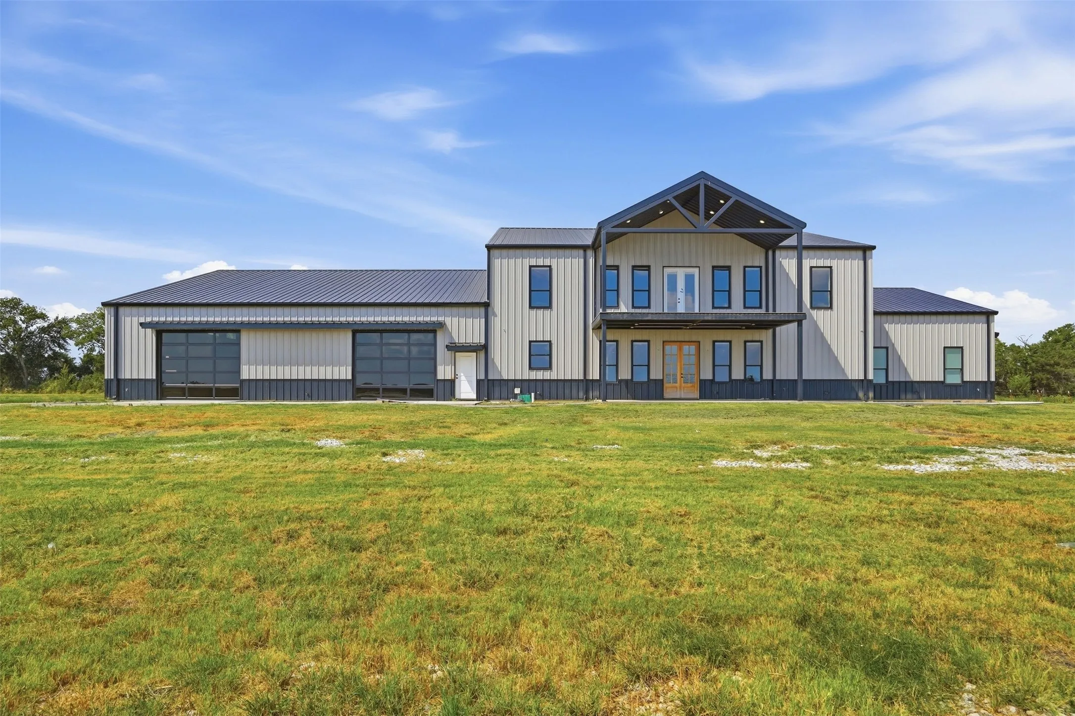 Single Family Residence For Sale in Fannin County , 1345 Fm 272, Leonard, Texas 75452, 3 Bedroom, 4 Bathroom, 3 Garage spaces, 7,260 Sqft, built in 2026, mls#21394646, Real Estate Agent in Leonard, Homes For Sale in Fannin county, Homes For Sale in Leonard, Realtor in Leonard Texas, Real Estate Brokerage Independent Realty Texas, Luminita Cordes Realtor