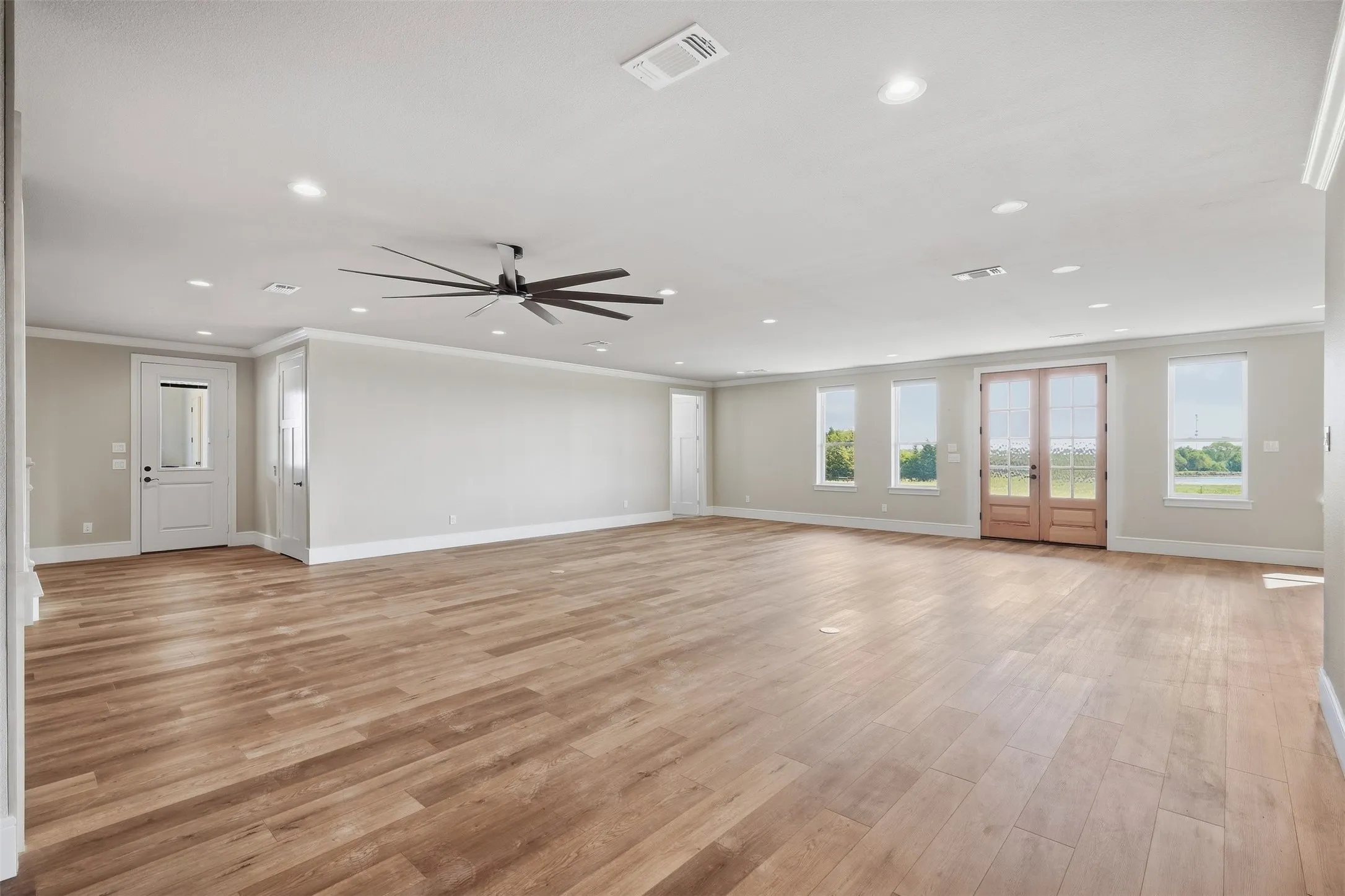 Single Family Residence For Sale in Fannin County , 1345 Fm 272, Leonard, Texas 75452, 3 Bedroom, 4 Bathroom, 3 Garage spaces, 7,260 Sqft, built in 2026, mls#21394646, Real Estate Agent in Leonard, Homes For Sale in Fannin county, Homes For Sale in Leonard, Realtor in Leonard Texas, Real Estate Brokerage Independent Realty Texas, Luminita Cordes Realtor