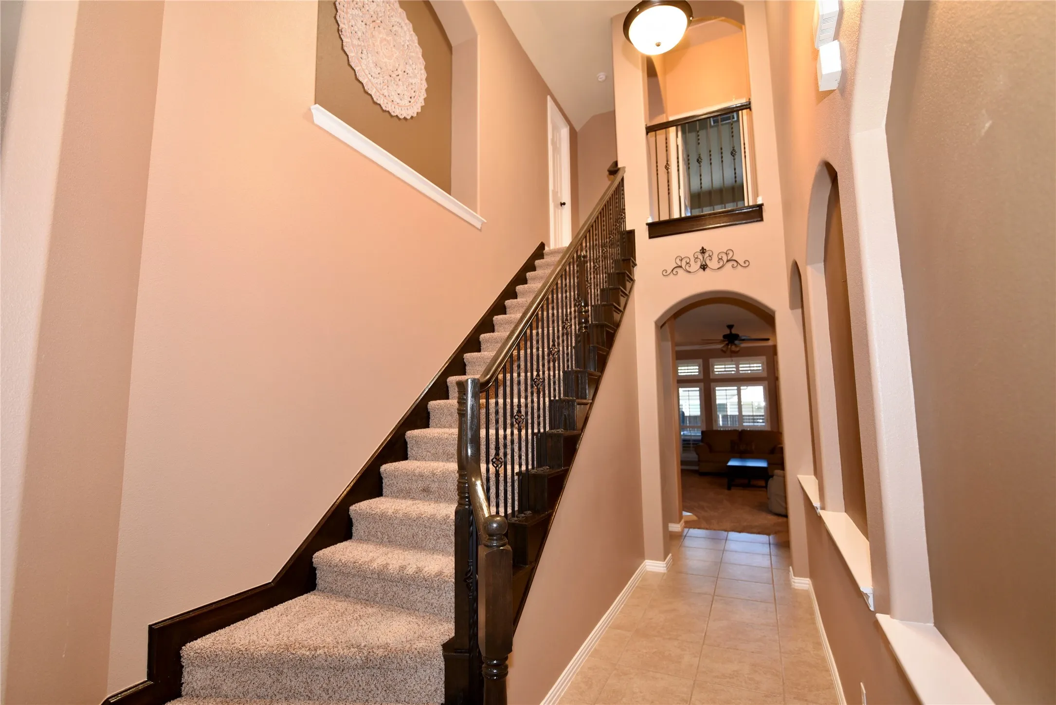 Single Family Residence For Sale in Denton County , 4124 Bonita Avenue, Denton, Texas 76210, 3 Bedroom, 3 Bathroom, 2 Garage spaces, 3,275 Sqft, built in 2011, mls#21398116, Real Estate Agent in Denton, Homes For Sale in Denton county, Homes For Sale in Denton, Realtor in Denton Texas, Real Estate Brokerage Independent Realty Texas, Luminita Cordes Realtor