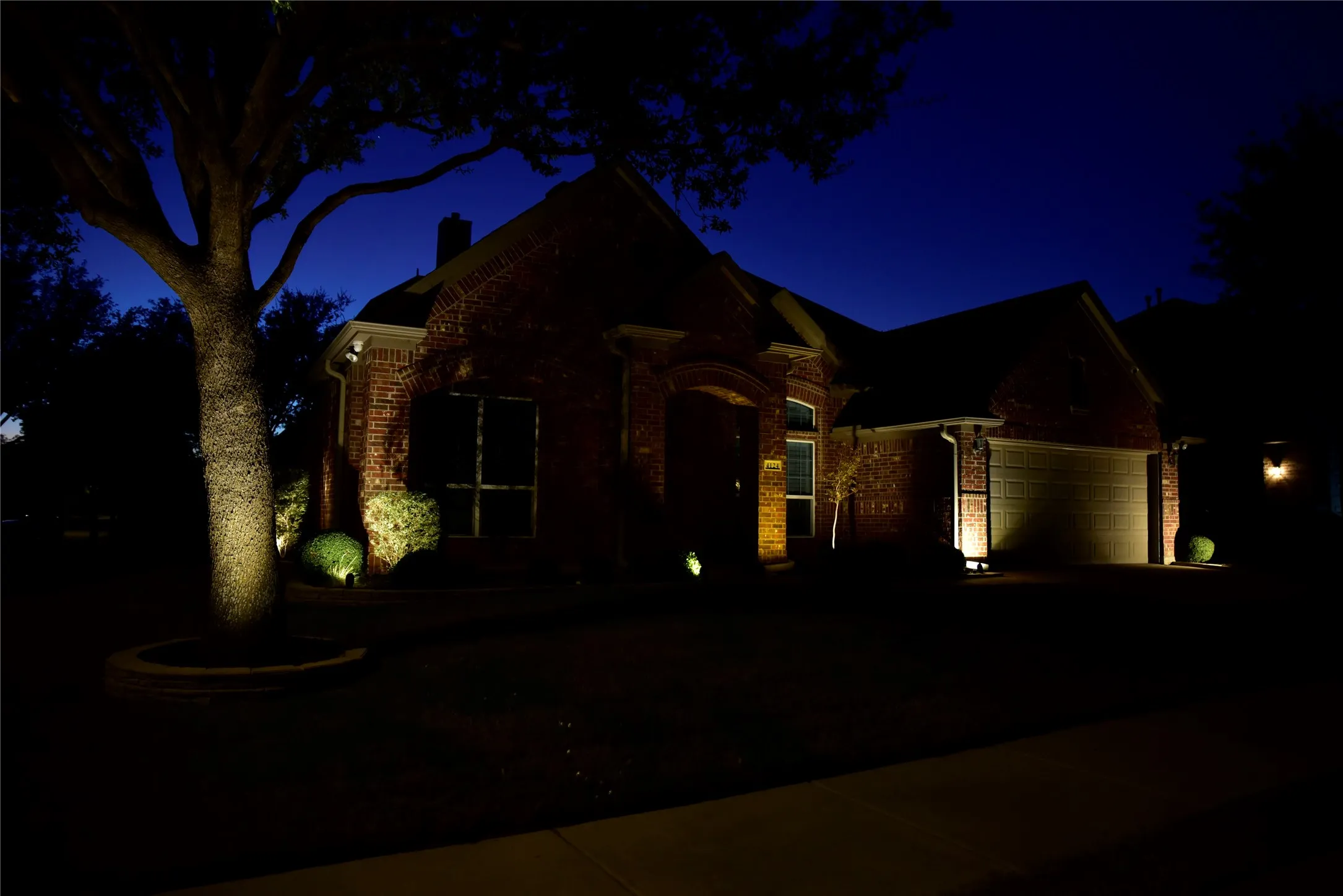 Single Family Residence For Sale in Denton County , 4124 Bonita Avenue, Denton, Texas 76210, 3 Bedroom, 3 Bathroom, 2 Garage spaces, 3,275 Sqft, built in 2011, mls#21398116, Real Estate Agent in Denton, Homes For Sale in Denton county, Homes For Sale in Denton, Realtor in Denton Texas, Real Estate Brokerage Independent Realty Texas, Luminita Cordes Realtor