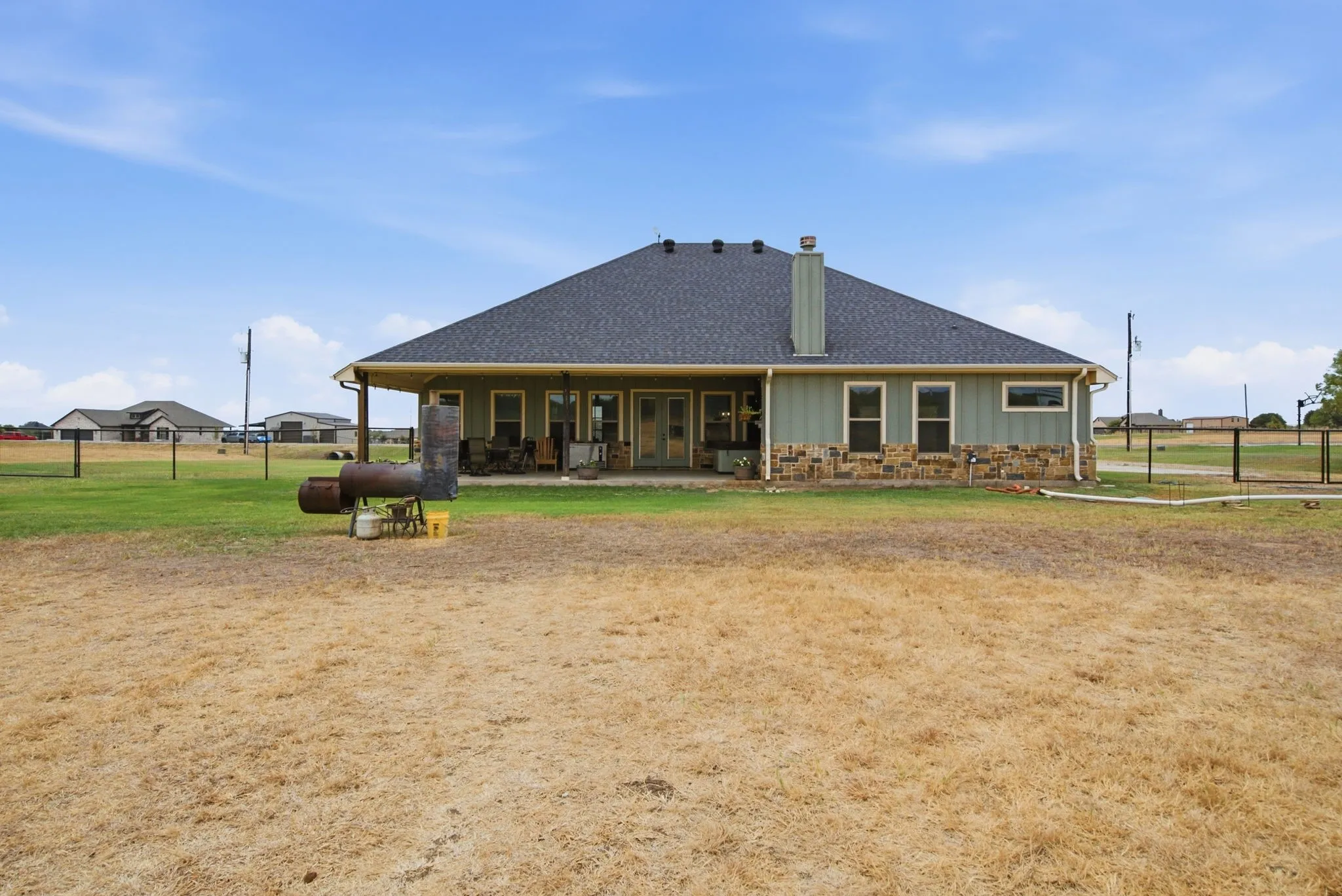 Single Family Residence For Sale in Parker County , 133 Kingston Lane, Weatherford, Texas 76087, 4 Bedroom, 2 Bathroom, 2 Garage spaces, 2,047 Sqft, built in 2020, mls#21396618, Real Estate Agent in Weatherford, Homes For Sale in Parker county, Homes For Sale in Weatherford, Realtor in Weatherford Texas, Real Estate Brokerage Independent Realty Texas, Luminita Cordes Realtor