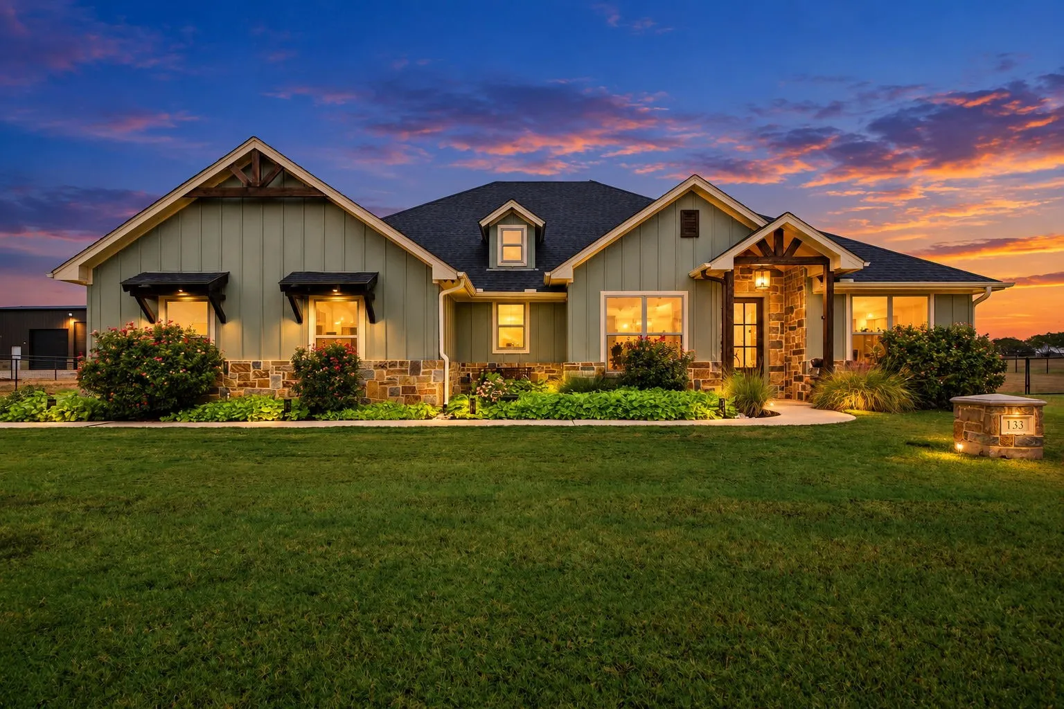 Single Family Residence For Sale in Parker County , 133 Kingston Lane, Weatherford, Texas 76087, 4 Bedroom, 2 Bathroom, 2 Garage spaces, 2,047 Sqft, built in 2020, mls#21396618, Real Estate Agent in Weatherford, Homes For Sale in Parker county, Homes For Sale in Weatherford, Realtor in Weatherford Texas, Real Estate Brokerage Independent Realty Texas, Luminita Cordes Realtor