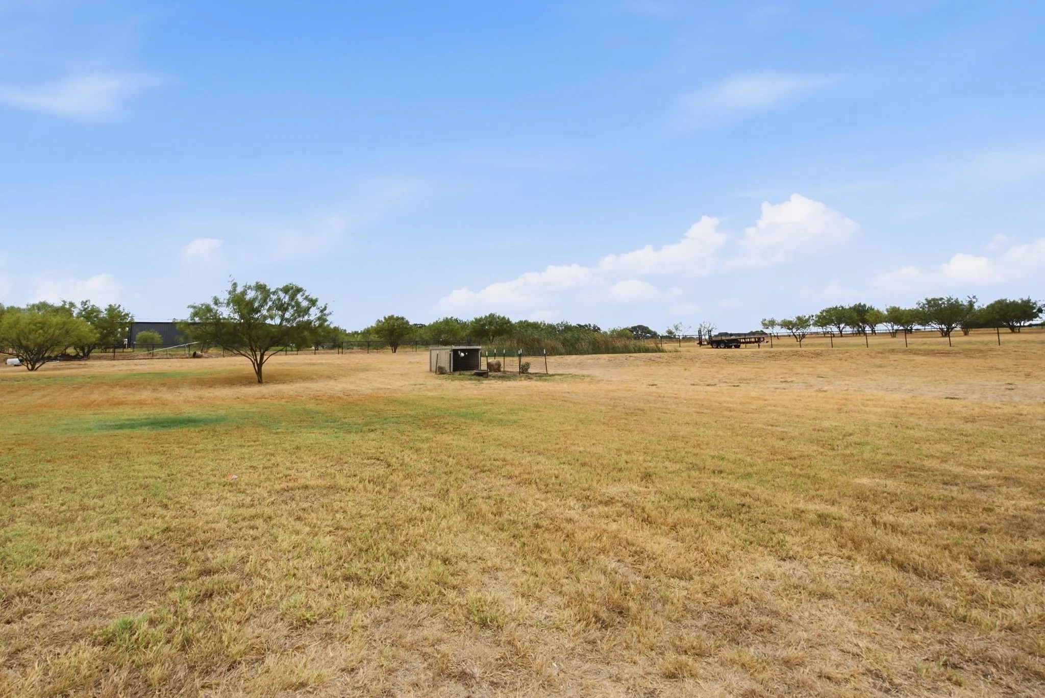 Single Family Residence For Sale in Parker County , 133 Kingston Lane, Weatherford, Texas 76087, 4 Bedroom, 2 Bathroom, 2 Garage spaces, 2,047 Sqft, built in 2020, mls#21396618, Real Estate Agent in Weatherford, Homes For Sale in Parker county, Homes For Sale in Weatherford, Realtor in Weatherford Texas, Real Estate Brokerage Independent Realty Texas, Luminita Cordes Realtor
