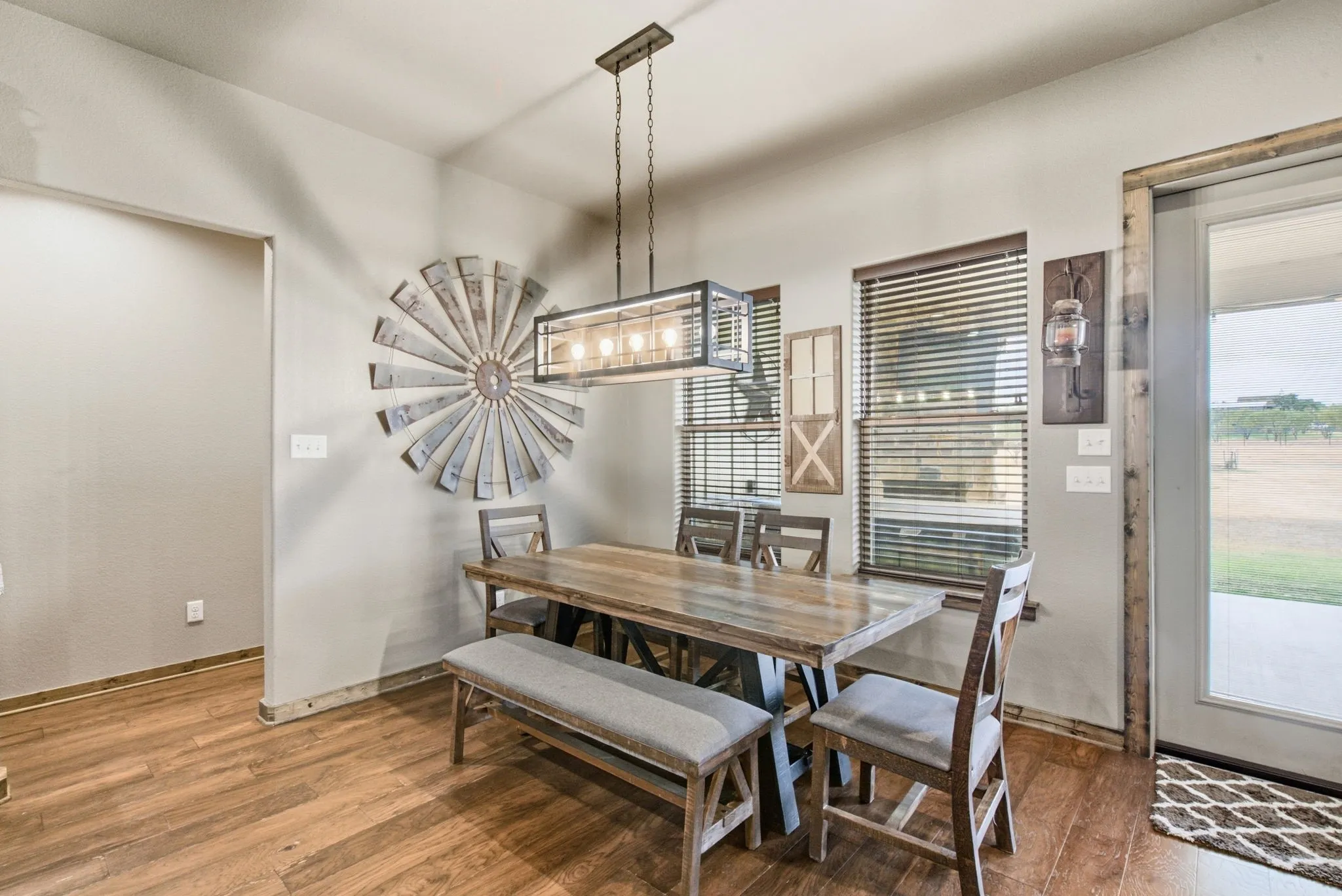Single Family Residence For Sale in Parker County , 133 Kingston Lane, Weatherford, Texas 76087, 4 Bedroom, 2 Bathroom, 2 Garage spaces, 2,047 Sqft, built in 2020, mls#21396618, Real Estate Agent in Weatherford, Homes For Sale in Parker county, Homes For Sale in Weatherford, Realtor in Weatherford Texas, Real Estate Brokerage Independent Realty Texas, Luminita Cordes Realtor