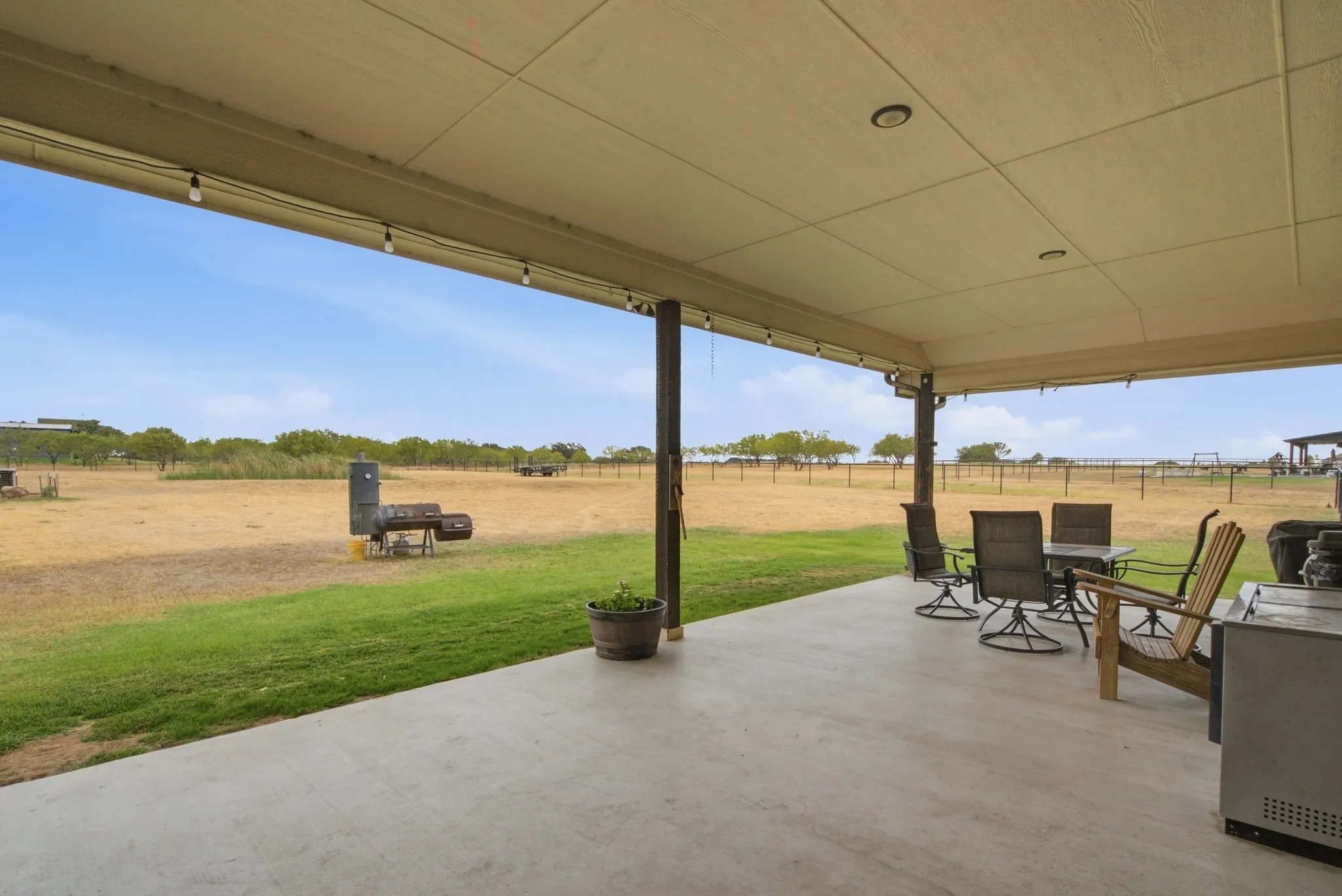 Single Family Residence For Sale in Parker County , 133 Kingston Lane, Weatherford, Texas 76087, 4 Bedroom, 2 Bathroom, 2 Garage spaces, 2,047 Sqft, built in 2020, mls#21396618, Real Estate Agent in Weatherford, Homes For Sale in Parker county, Homes For Sale in Weatherford, Realtor in Weatherford Texas, Real Estate Brokerage Independent Realty Texas, Luminita Cordes Realtor