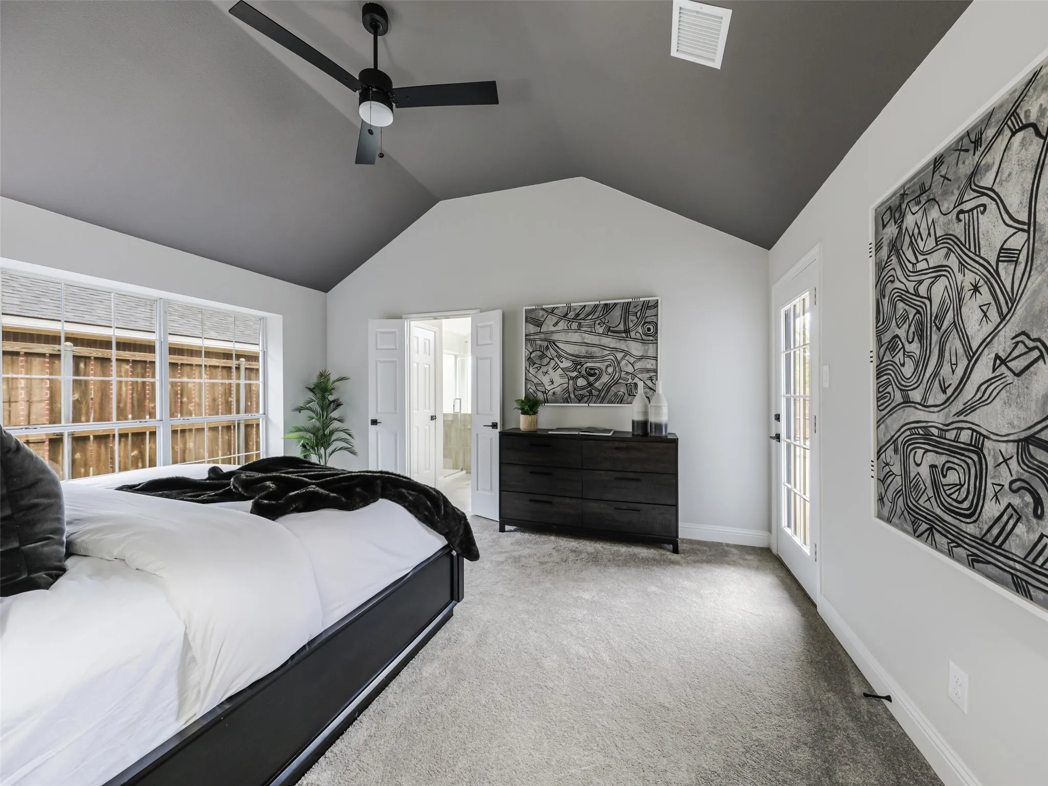Single Family Residence For Sale in Dallas County , 2409 Hedgeway Circle, Garland, Texas 75044, 3 Bedroom, 2 Bathroom, 2 Garage spaces, 1,722 Sqft, built in 1987, mls#21395262, Real Estate Agent in Garland, Homes For Sale in Dallas county, Homes For Sale in Garland, Realtor in Garland Texas, Real Estate Brokerage Independent Realty Texas, Luminita Cordes Realtor