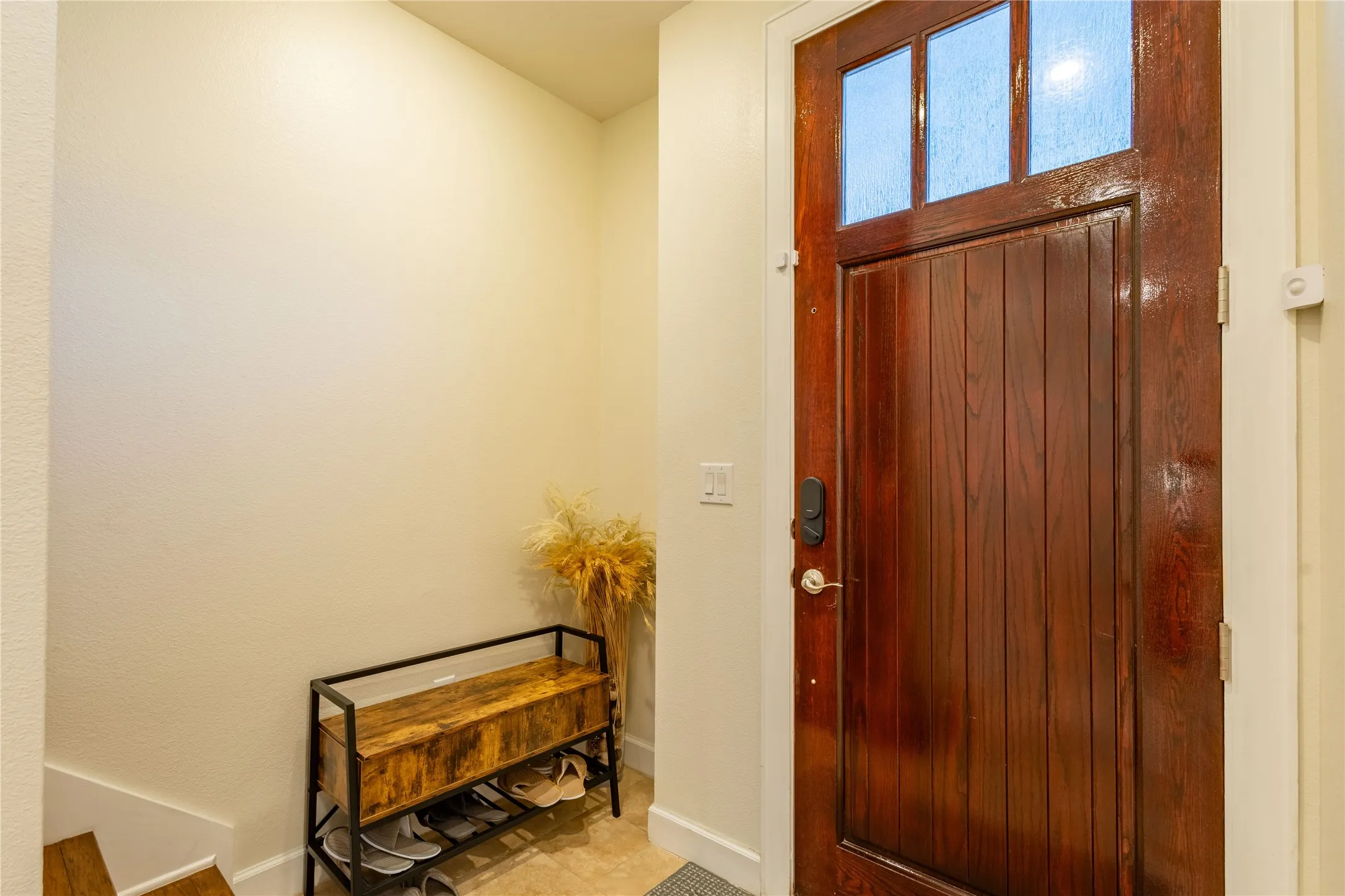 Condominium For Rent in Dallas County , 3210 Carlisle Street 20, Dallas, Texas 75204, 2 Bedroom, 3 Bathroom, 2 Garage spaces, 2,306 Sqft, built in 2006, mls#21402845, Real Estate Agent in Dallas, Homes For Rent in Dallas county, Homes For Rent in Dallas, Realtor in Dallas Texas, Real Estate Brokerage Independent Realty Texas, Luminita Cordes Realtor