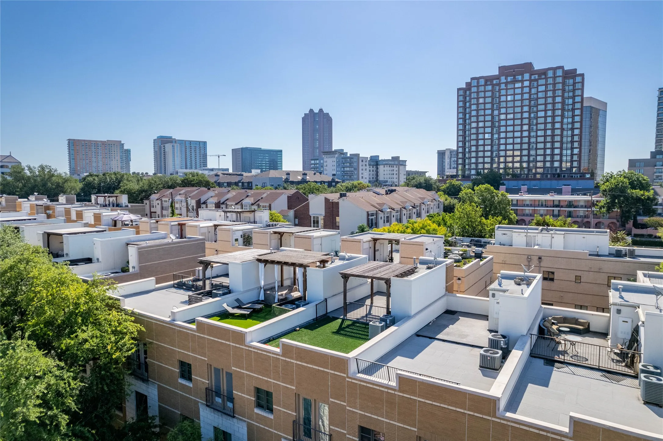 Birds-eye view of the rooftop patios