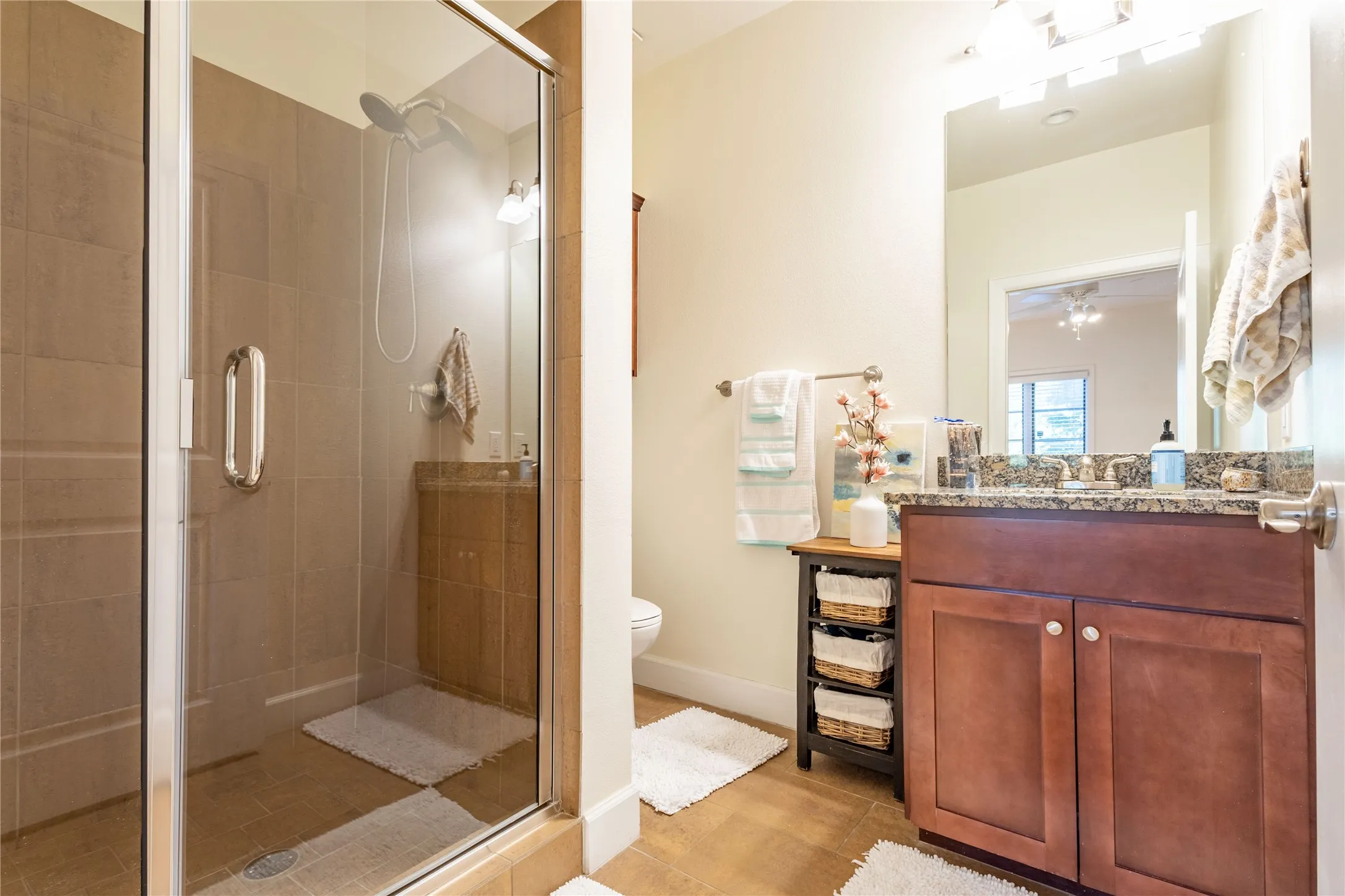 Condominium For Rent in Dallas County , 3210 Carlisle Street 20, Dallas, Texas 75204, 2 Bedroom, 3 Bathroom, 2 Garage spaces, 2,306 Sqft, built in 2006, mls#21402845, Real Estate Agent in Dallas, Homes For Rent in Dallas county, Homes For Rent in Dallas, Realtor in Dallas Texas, Real Estate Brokerage Independent Realty Texas, Luminita Cordes Realtor