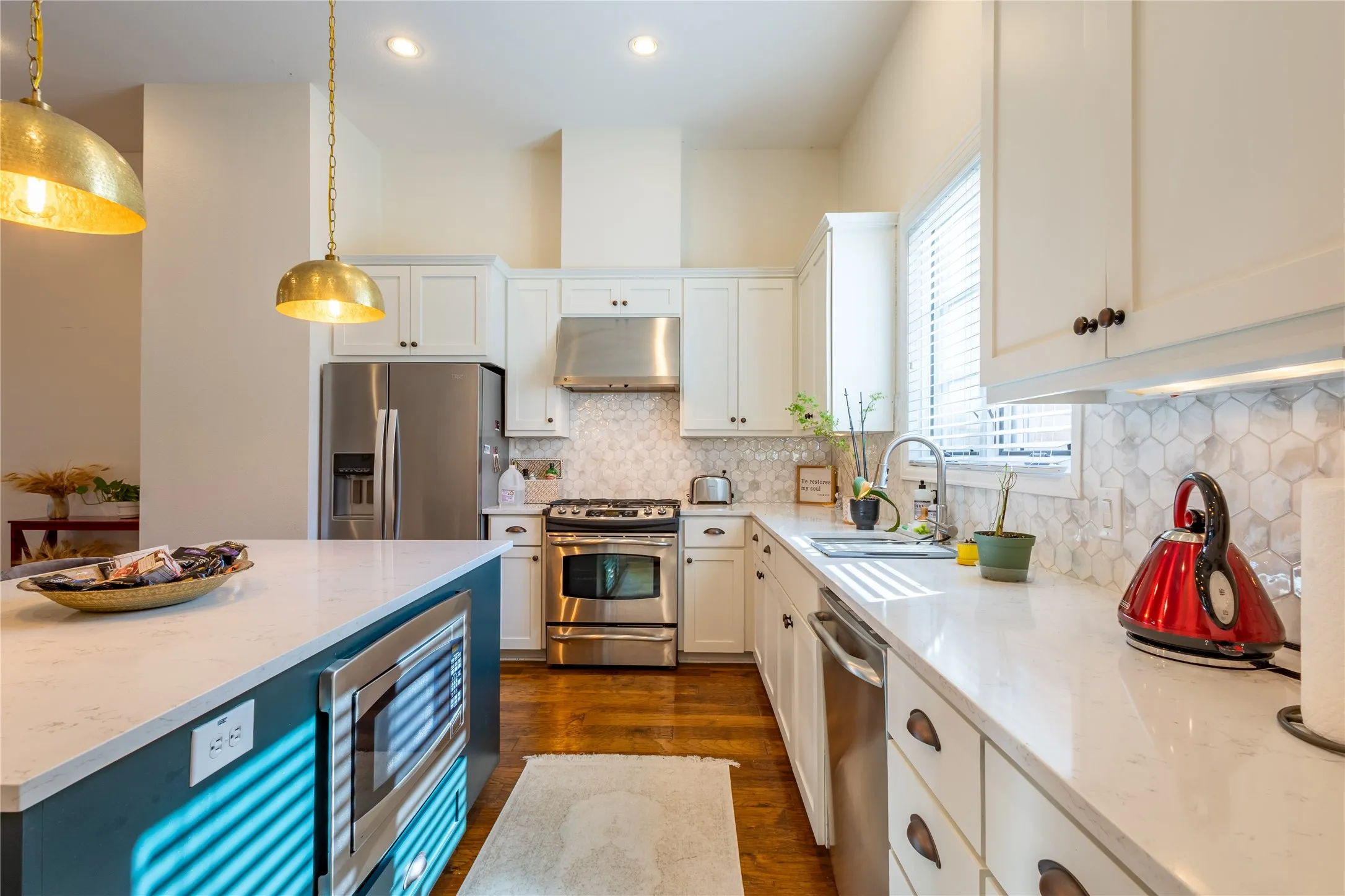 Condominium For Rent in Dallas County , 3210 Carlisle Street 20, Dallas, Texas 75204, 2 Bedroom, 3 Bathroom, 2 Garage spaces, 2,306 Sqft, built in 2006, mls#21402845, Real Estate Agent in Dallas, Homes For Rent in Dallas county, Homes For Rent in Dallas, Realtor in Dallas Texas, Real Estate Brokerage Independent Realty Texas, Luminita Cordes Realtor