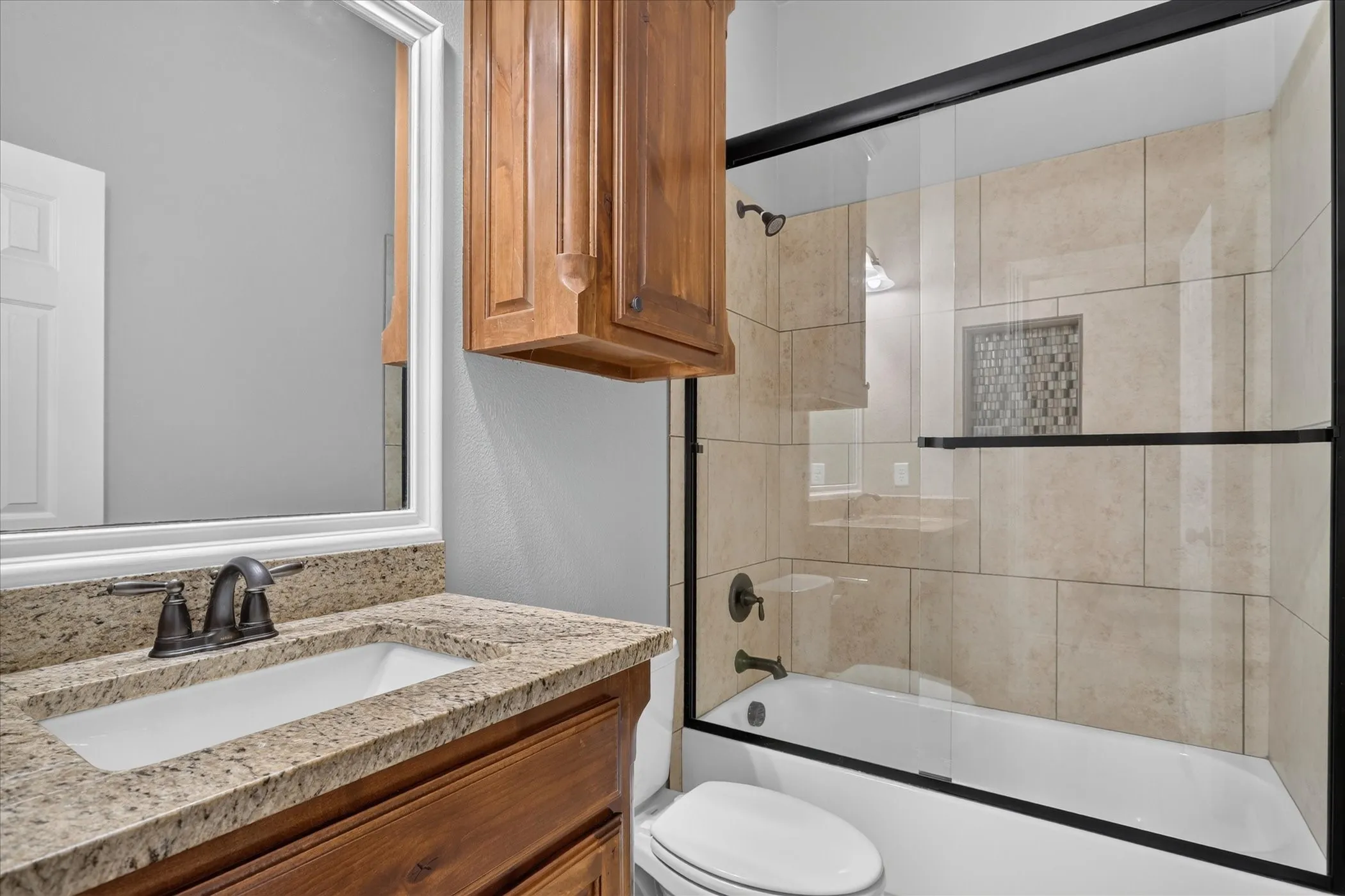 Single Family Residence For Sale in Parker County , 1612 Tanglewood Drive, Azle, Texas 76020, 3 Bedroom, 2 Bathroom, 2 Garage spaces, 1,602 Sqft, built in 2021, mls#21402851, Real Estate Agent in Azle, Homes For Sale in Parker county, Homes For Sale in Azle, Realtor in Azle Texas, Real Estate Brokerage Independent Realty Texas, Luminita Cordes Realtor