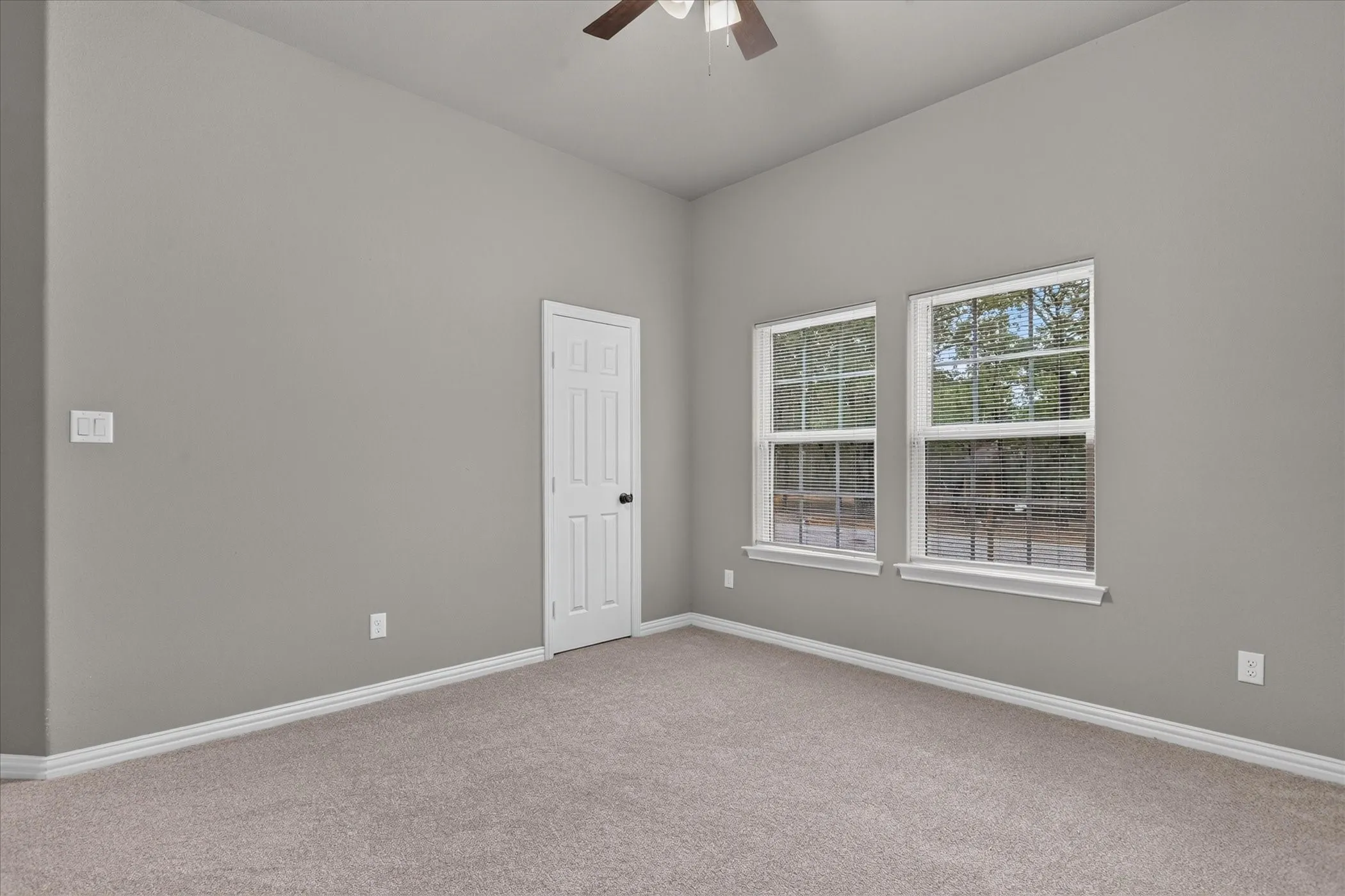 Single Family Residence For Sale in Parker County , 1612 Tanglewood Drive, Azle, Texas 76020, 3 Bedroom, 2 Bathroom, 2 Garage spaces, 1,602 Sqft, built in 2021, mls#21402851, Real Estate Agent in Azle, Homes For Sale in Parker county, Homes For Sale in Azle, Realtor in Azle Texas, Real Estate Brokerage Independent Realty Texas, Luminita Cordes Realtor