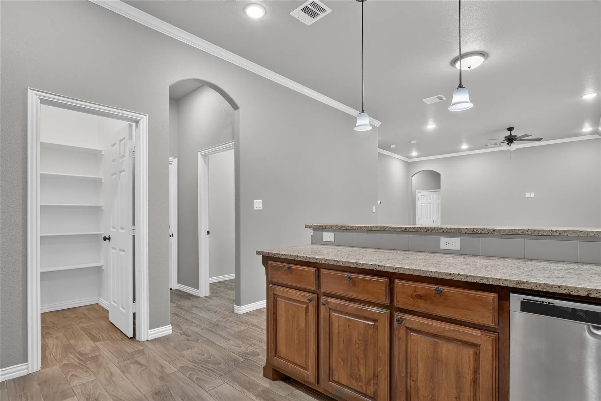 Single Family Residence For Sale in Parker County , 1612 Tanglewood Drive, Azle, Texas 76020, 3 Bedroom, 2 Bathroom, 2 Garage spaces, 1,602 Sqft, built in 2021, mls#21402851, Real Estate Agent in Azle, Homes For Sale in Parker county, Homes For Sale in Azle, Realtor in Azle Texas, Real Estate Brokerage Independent Realty Texas, Luminita Cordes Realtor