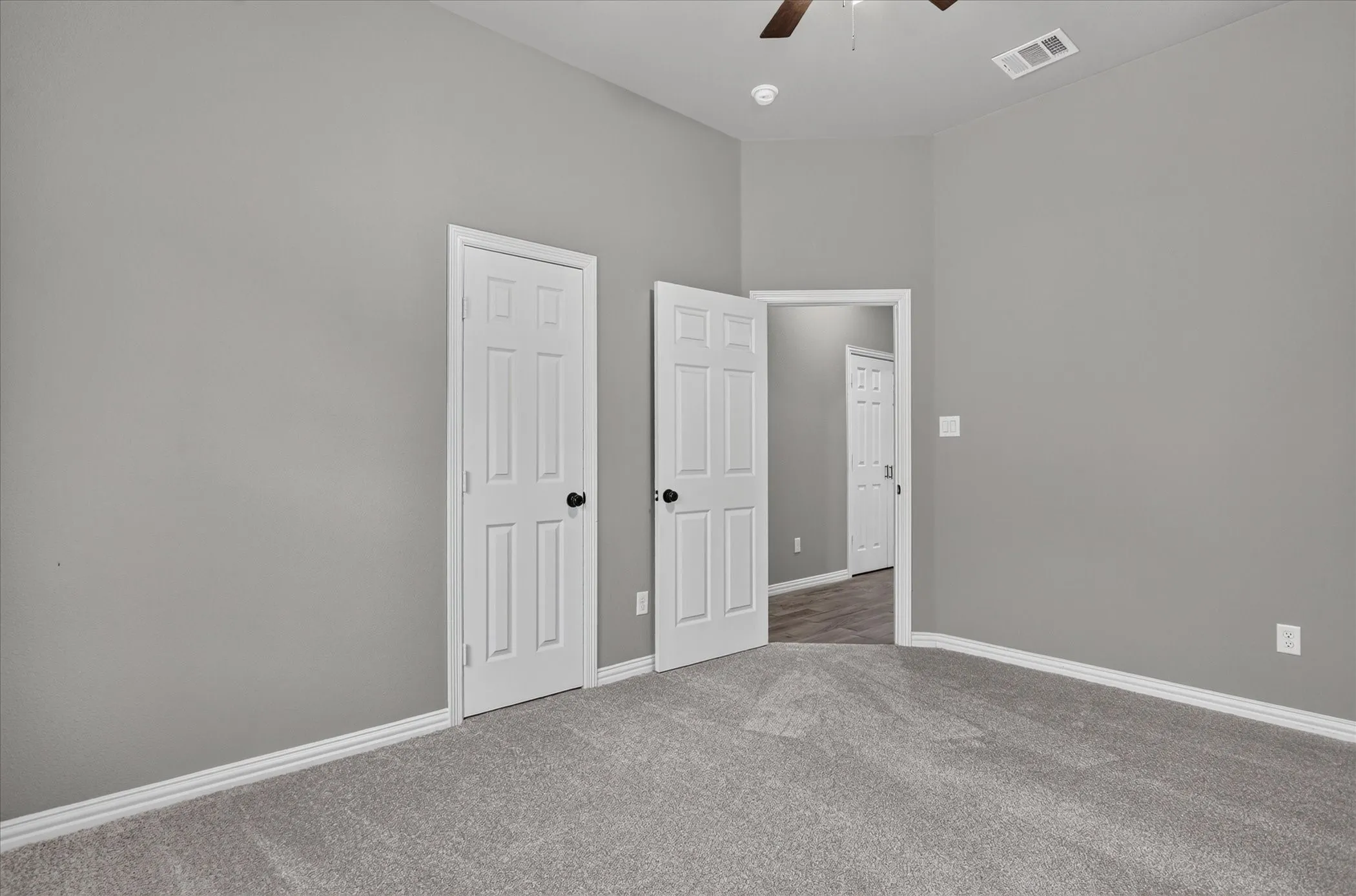 Single Family Residence For Sale in Parker County , 1612 Tanglewood Drive, Azle, Texas 76020, 3 Bedroom, 2 Bathroom, 2 Garage spaces, 1,602 Sqft, built in 2021, mls#21402851, Real Estate Agent in Azle, Homes For Sale in Parker county, Homes For Sale in Azle, Realtor in Azle Texas, Real Estate Brokerage Independent Realty Texas, Luminita Cordes Realtor