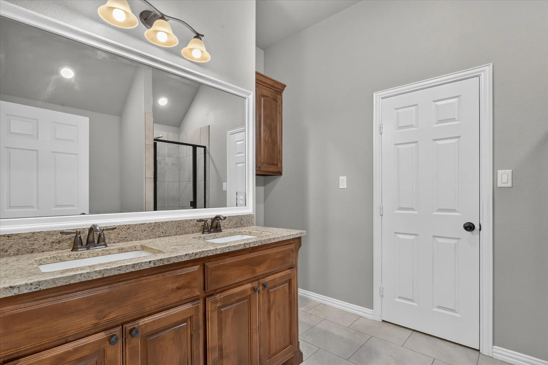 Single Family Residence For Sale in Parker County , 1612 Tanglewood Drive, Azle, Texas 76020, 3 Bedroom, 2 Bathroom, 2 Garage spaces, 1,602 Sqft, built in 2021, mls#21402851, Real Estate Agent in Azle, Homes For Sale in Parker county, Homes For Sale in Azle, Realtor in Azle Texas, Real Estate Brokerage Independent Realty Texas, Luminita Cordes Realtor