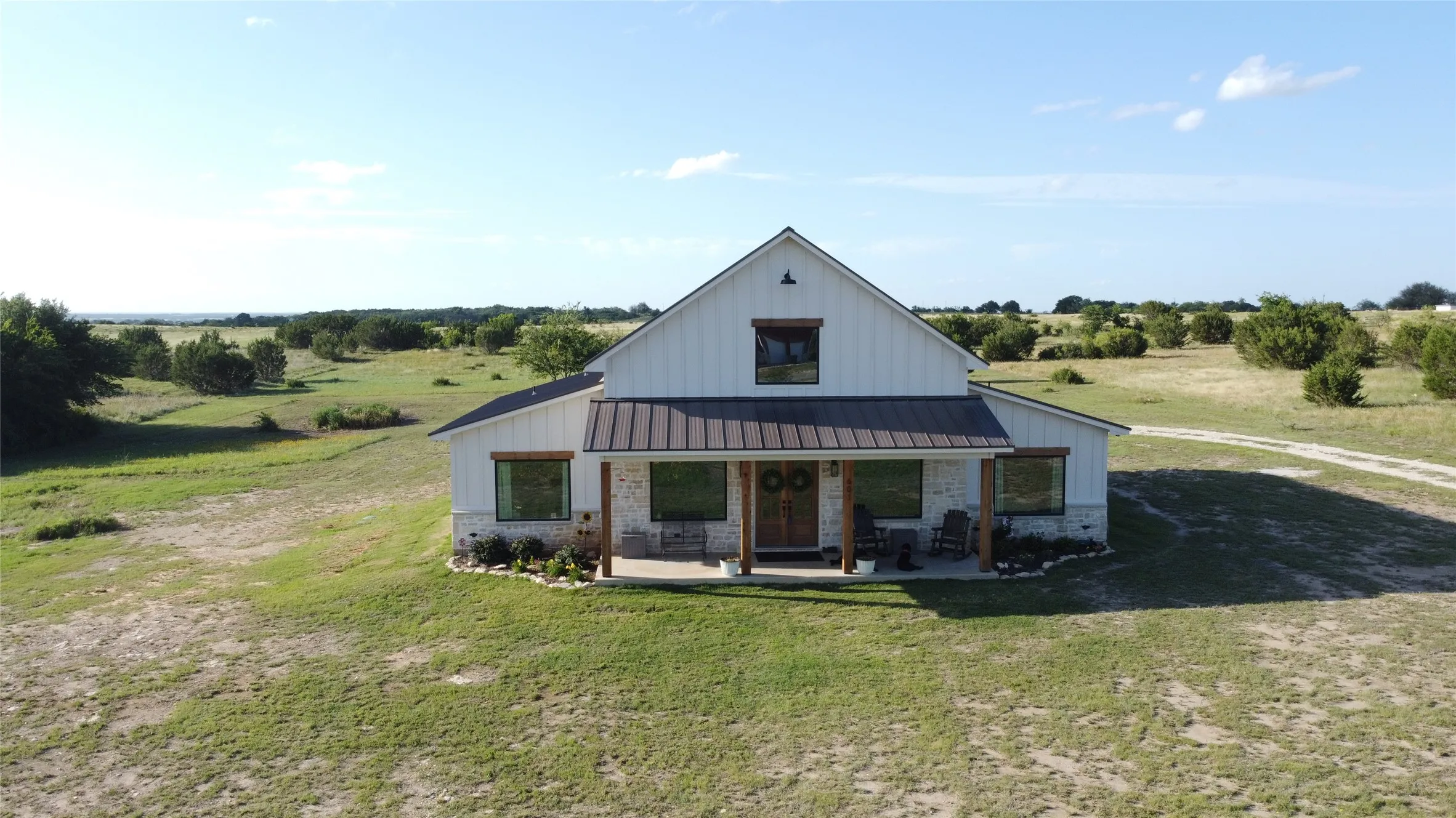 Single Family Residence For Sale in Hood County , 601 Hollow Drive, Lipan, Texas 76462, 3 Bedroom, 3 Bathroom, 3 Garage spaces, 2,361 Sqft, built in 2025, mls#21402852, Real Estate Agent in Lipan, Homes For Sale in Hood county, Homes For Sale in Lipan, Realtor in Lipan Texas, Real Estate Brokerage Independent Realty Texas, Luminita Cordes Realtor