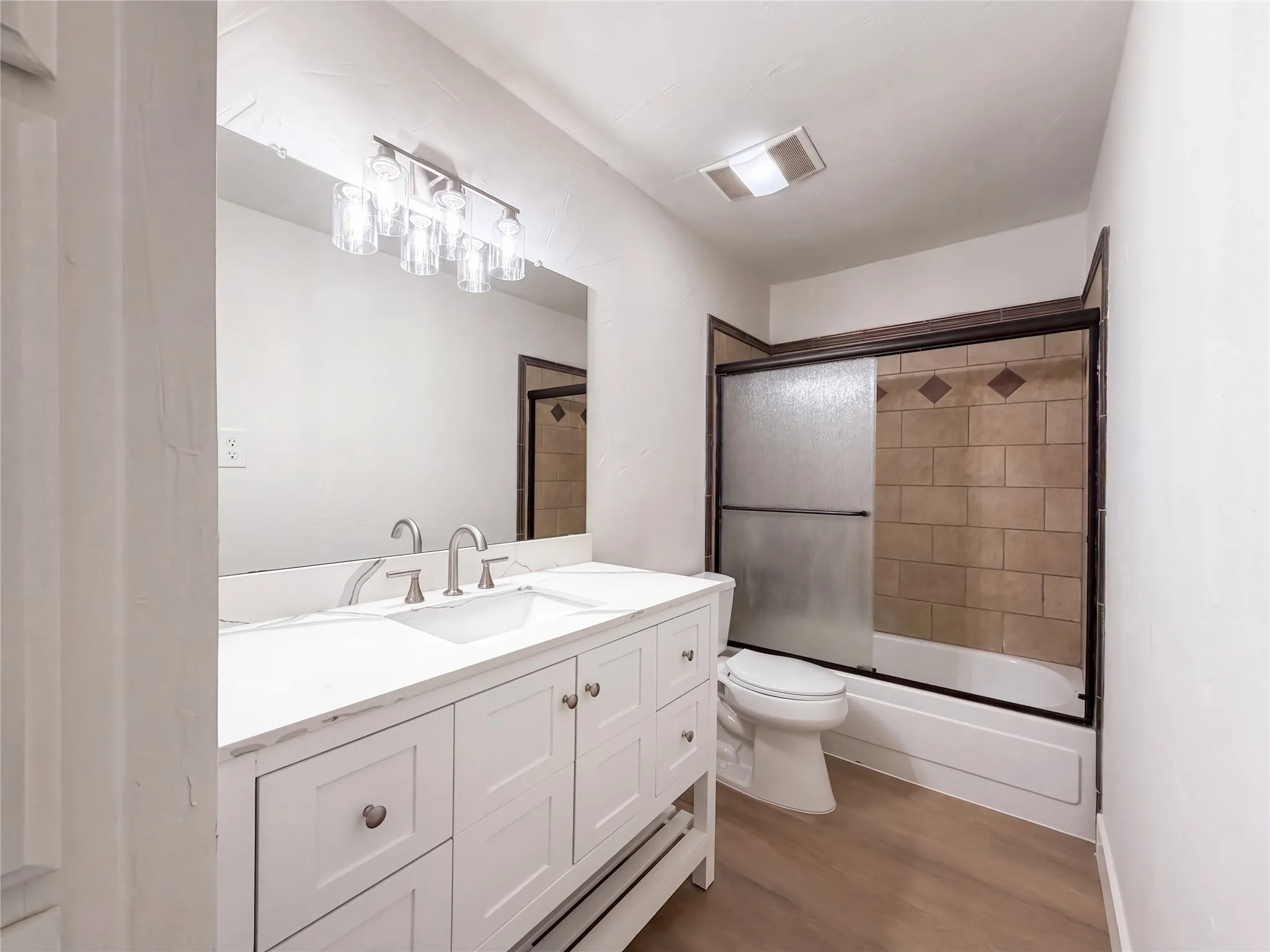 Single Family Residence For Sale in Tarrant County , 2283 N Holland Road, Mansfield, Texas 76063, 4 Bedroom, 3 Bathroom, 2 Garage spaces, 3,815 Sqft, built in 1983, mls#21400492, Real Estate Agent in Mansfield, Homes For Sale in Tarrant county, Homes For Sale in Mansfield, Realtor in Mansfield Texas, Real Estate Brokerage Independent Realty Texas, Luminita Cordes Realtor
