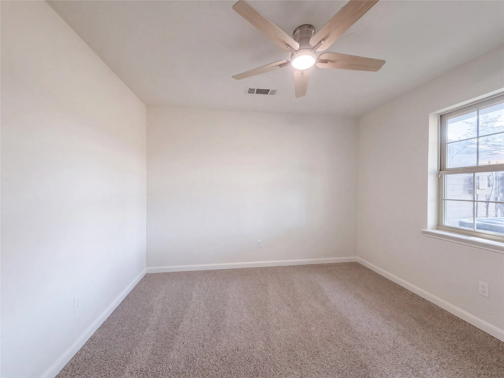 Single Family Residence For Sale in Tarrant County , 2283 N Holland Road, Mansfield, Texas 76063, 4 Bedroom, 3 Bathroom, 2 Garage spaces, 3,815 Sqft, built in 1983, mls#21400492, Real Estate Agent in Mansfield, Homes For Sale in Tarrant county, Homes For Sale in Mansfield, Realtor in Mansfield Texas, Real Estate Brokerage Independent Realty Texas, Luminita Cordes Realtor