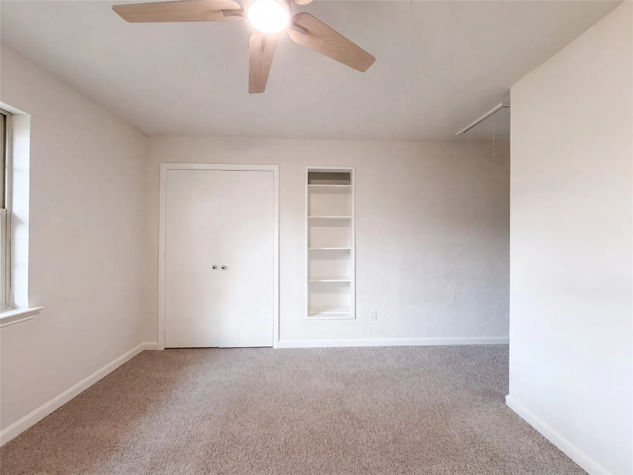 Single Family Residence For Sale in Tarrant County , 2283 N Holland Road, Mansfield, Texas 76063, 4 Bedroom, 3 Bathroom, 2 Garage spaces, 3,815 Sqft, built in 1983, mls#21400492, Real Estate Agent in Mansfield, Homes For Sale in Tarrant county, Homes For Sale in Mansfield, Realtor in Mansfield Texas, Real Estate Brokerage Independent Realty Texas, Luminita Cordes Realtor