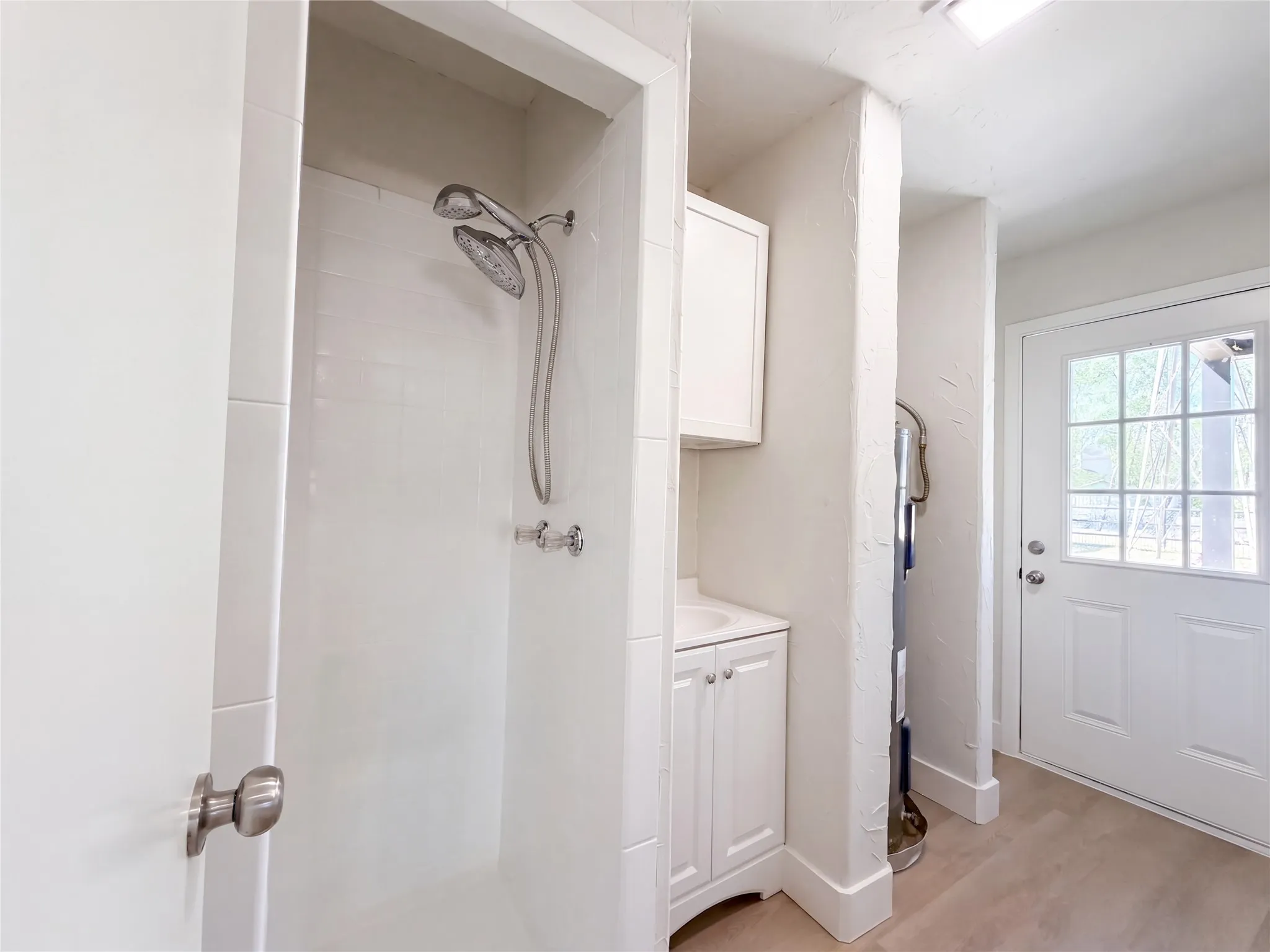 Single Family Residence For Sale in Tarrant County , 2283 N Holland Road, Mansfield, Texas 76063, 4 Bedroom, 3 Bathroom, 2 Garage spaces, 3,815 Sqft, built in 1983, mls#21400492, Real Estate Agent in Mansfield, Homes For Sale in Tarrant county, Homes For Sale in Mansfield, Realtor in Mansfield Texas, Real Estate Brokerage Independent Realty Texas, Luminita Cordes Realtor