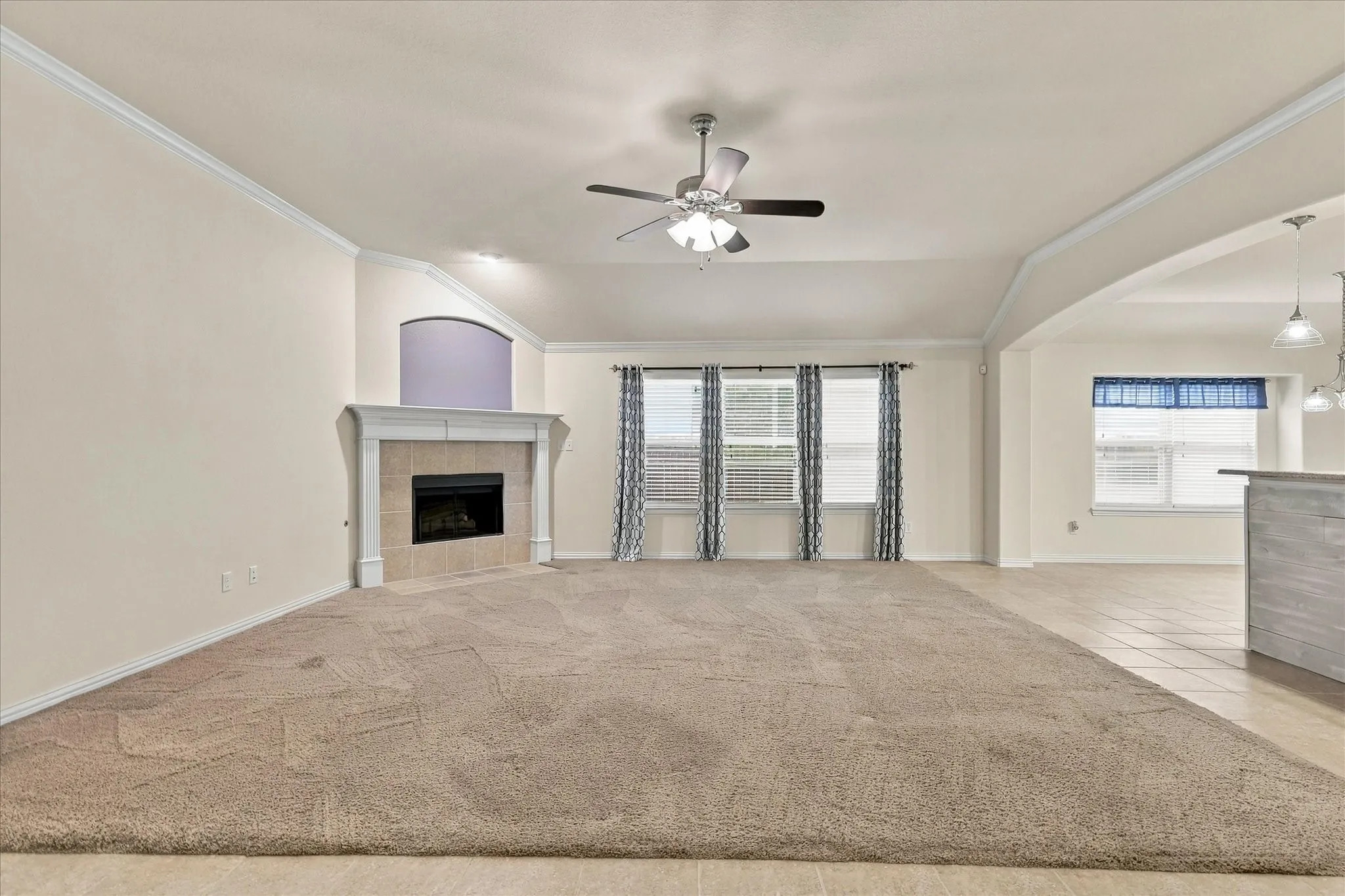 Single Family Residence For Sale in Denton County , 1629 Falconet Court, Carrollton, Texas 75010, 3 Bedroom, 2 Bathroom, 2 Garage spaces, 2,086 Sqft, built in 2012, mls#21398031, Real Estate Agent in Carrollton, Homes For Sale in Denton county, Homes For Sale in Carrollton, Realtor in Carrollton Texas, Real Estate Brokerage Independent Realty Texas, Luminita Cordes Realtor