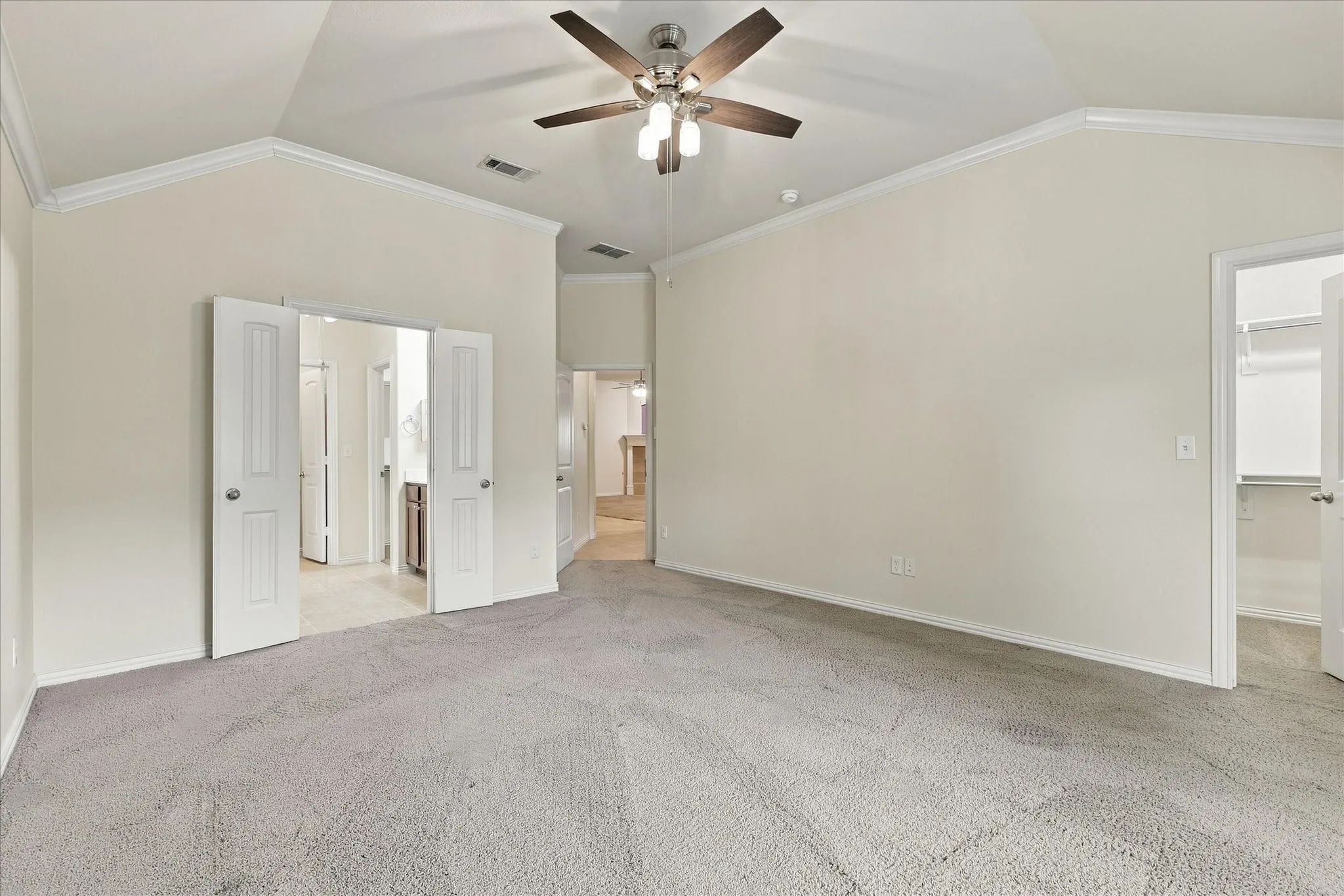 Single Family Residence For Sale in Denton County , 1629 Falconet Court, Carrollton, Texas 75010, 3 Bedroom, 2 Bathroom, 2 Garage spaces, 2,086 Sqft, built in 2012, mls#21398031, Real Estate Agent in Carrollton, Homes For Sale in Denton county, Homes For Sale in Carrollton, Realtor in Carrollton Texas, Real Estate Brokerage Independent Realty Texas, Luminita Cordes Realtor