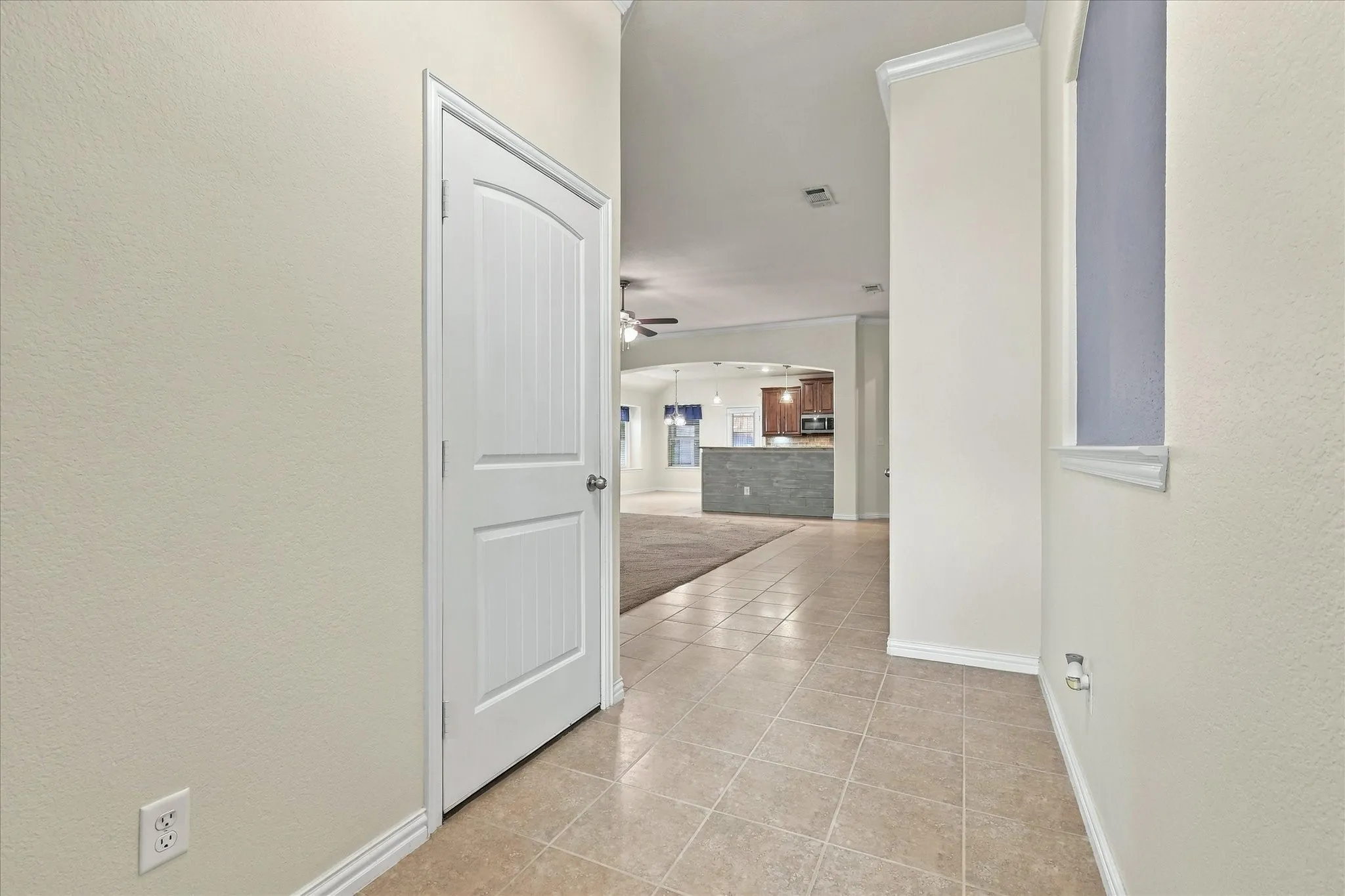 Single Family Residence For Sale in Denton County , 1629 Falconet Court, Carrollton, Texas 75010, 3 Bedroom, 2 Bathroom, 2 Garage spaces, 2,086 Sqft, built in 2012, mls#21398031, Real Estate Agent in Carrollton, Homes For Sale in Denton county, Homes For Sale in Carrollton, Realtor in Carrollton Texas, Real Estate Brokerage Independent Realty Texas, Luminita Cordes Realtor