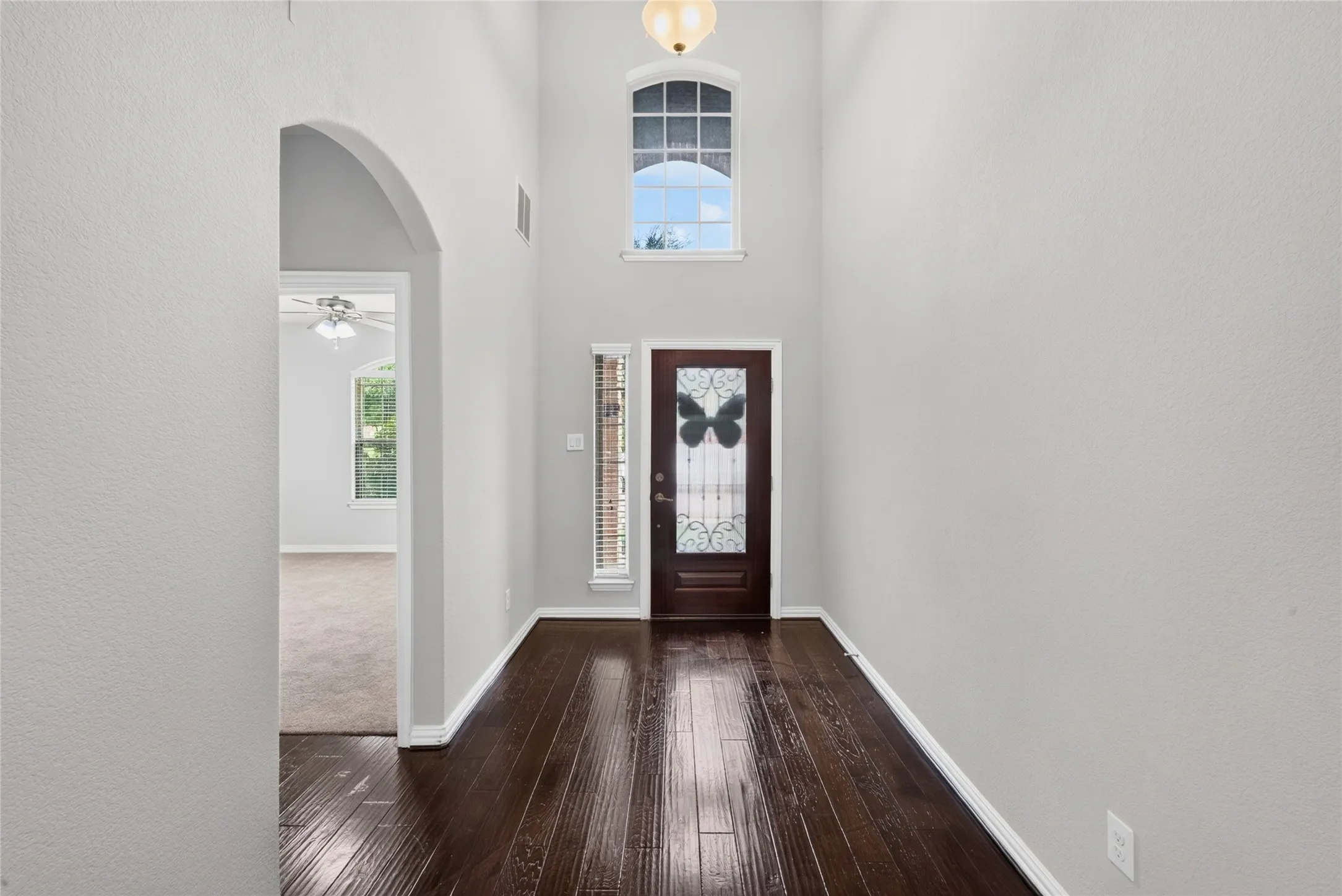 Single Family Residence For Rent in Rockwall County , 336 Chamberlain Drive, Fate, Texas 75189, 4 Bedroom, 3 Bathroom, 3 Garage spaces, 3,067 Sqft, built in 2017, mls#21402338, Real Estate Agent in Fate, Homes For Rent in Rockwall county, Homes For Rent in Fate, Realtor in Fate Texas, Real Estate Brokerage Independent Realty Texas, Luminita Cordes Realtor