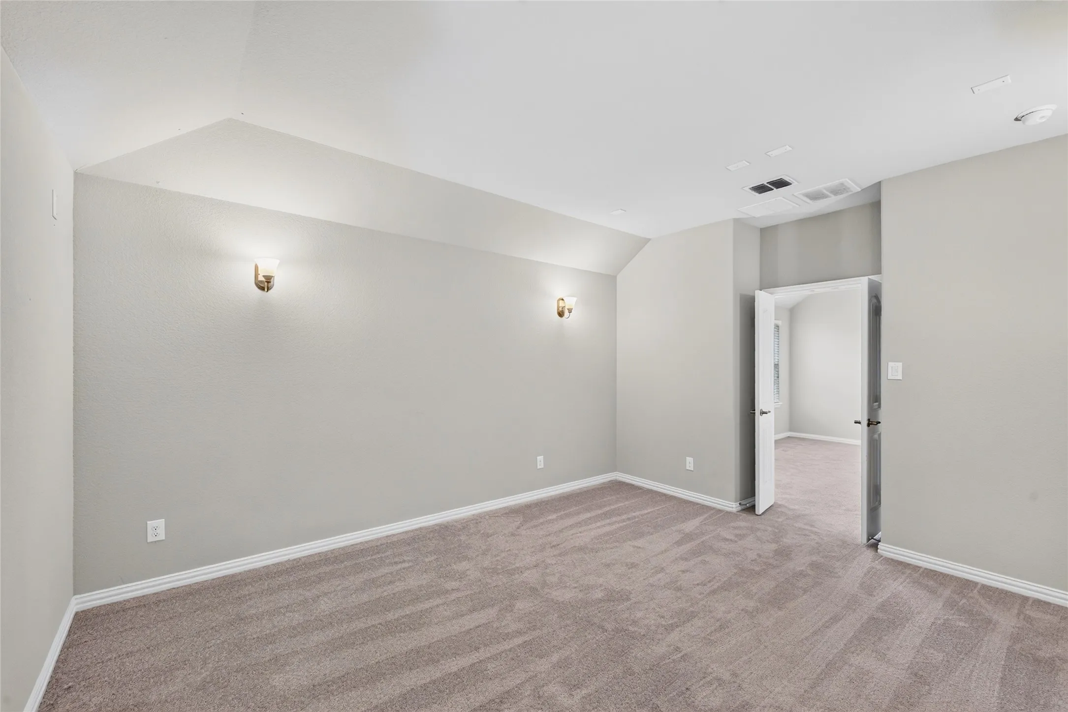 Single Family Residence For Rent in Rockwall County , 336 Chamberlain Drive, Fate, Texas 75189, 4 Bedroom, 3 Bathroom, 3 Garage spaces, 3,067 Sqft, built in 2017, mls#21402338, Real Estate Agent in Fate, Homes For Rent in Rockwall county, Homes For Rent in Fate, Realtor in Fate Texas, Real Estate Brokerage Independent Realty Texas, Luminita Cordes Realtor