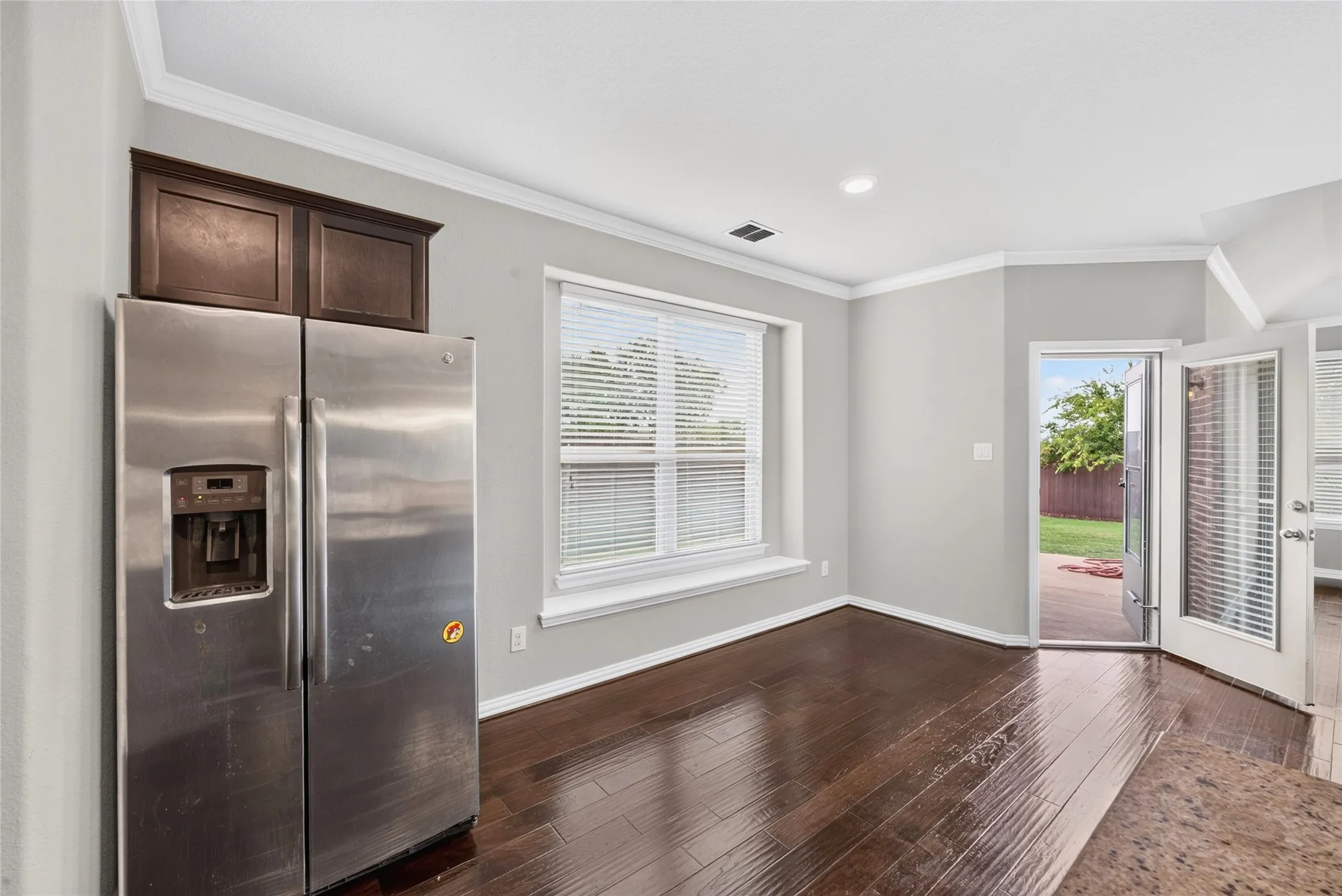 Single Family Residence For Rent in Rockwall County , 336 Chamberlain Drive, Fate, Texas 75189, 4 Bedroom, 3 Bathroom, 3 Garage spaces, 3,067 Sqft, built in 2017, mls#21402338, Real Estate Agent in Fate, Homes For Rent in Rockwall county, Homes For Rent in Fate, Realtor in Fate Texas, Real Estate Brokerage Independent Realty Texas, Luminita Cordes Realtor