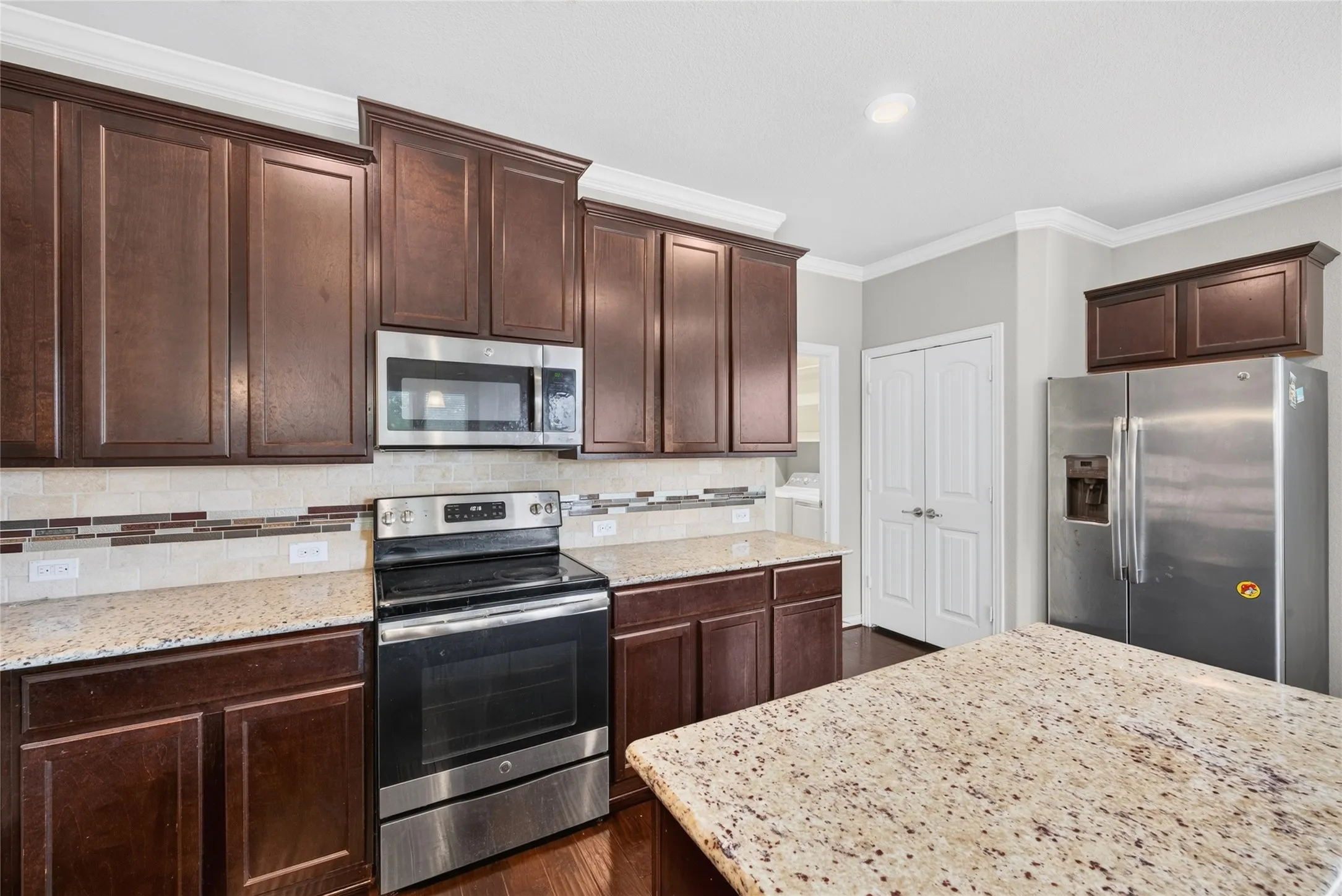 Single Family Residence For Rent in Rockwall County , 336 Chamberlain Drive, Fate, Texas 75189, 4 Bedroom, 3 Bathroom, 3 Garage spaces, 3,067 Sqft, built in 2017, mls#21402338, Real Estate Agent in Fate, Homes For Rent in Rockwall county, Homes For Rent in Fate, Realtor in Fate Texas, Real Estate Brokerage Independent Realty Texas, Luminita Cordes Realtor
