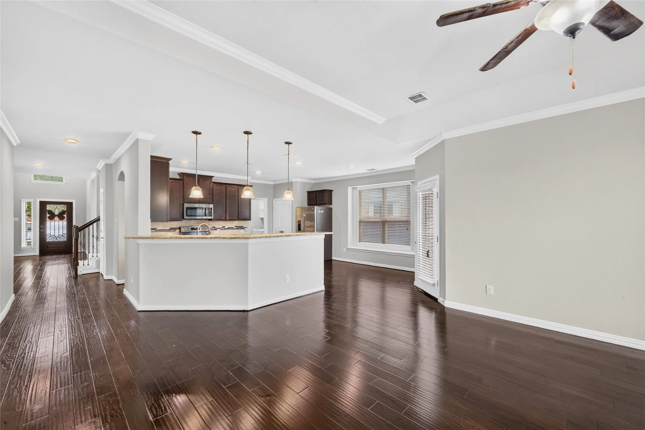 Single Family Residence For Rent in Rockwall County , 336 Chamberlain Drive, Fate, Texas 75189, 4 Bedroom, 3 Bathroom, 3 Garage spaces, 3,067 Sqft, built in 2017, mls#21402338, Real Estate Agent in Fate, Homes For Rent in Rockwall county, Homes For Rent in Fate, Realtor in Fate Texas, Real Estate Brokerage Independent Realty Texas, Luminita Cordes Realtor