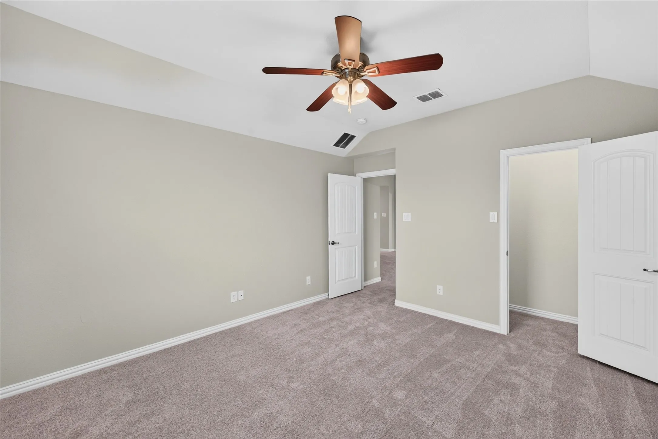 Single Family Residence For Rent in Rockwall County , 336 Chamberlain Drive, Fate, Texas 75189, 4 Bedroom, 3 Bathroom, 3 Garage spaces, 3,067 Sqft, built in 2017, mls#21402338, Real Estate Agent in Fate, Homes For Rent in Rockwall county, Homes For Rent in Fate, Realtor in Fate Texas, Real Estate Brokerage Independent Realty Texas, Luminita Cordes Realtor