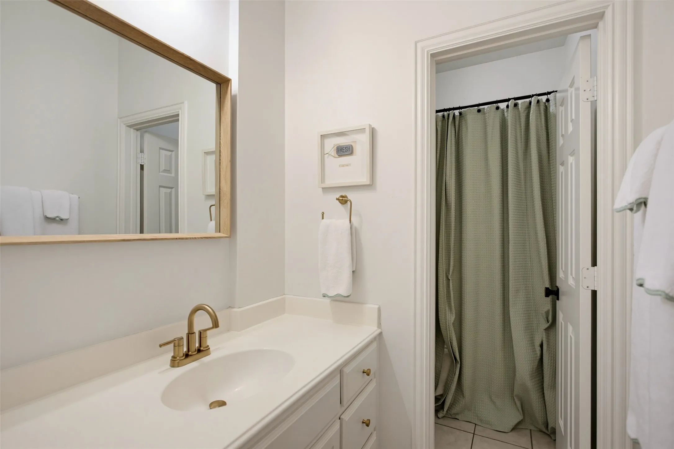 Single Family Residence For Sale in Collin County , 5317 Sandstone Lane, Mc Kinney, Texas 75072, 3 Bedroom, 2 Bathroom, 2 Garage spaces, 1,849 Sqft, built in 2001, mls#21402495, Real Estate Agent in Mc Kinney, Homes For Sale in Collin county, Homes For Sale in Mc Kinney, Realtor in Mc Kinney Texas, Real Estate Brokerage Independent Realty Texas, Luminita Cordes Realtor