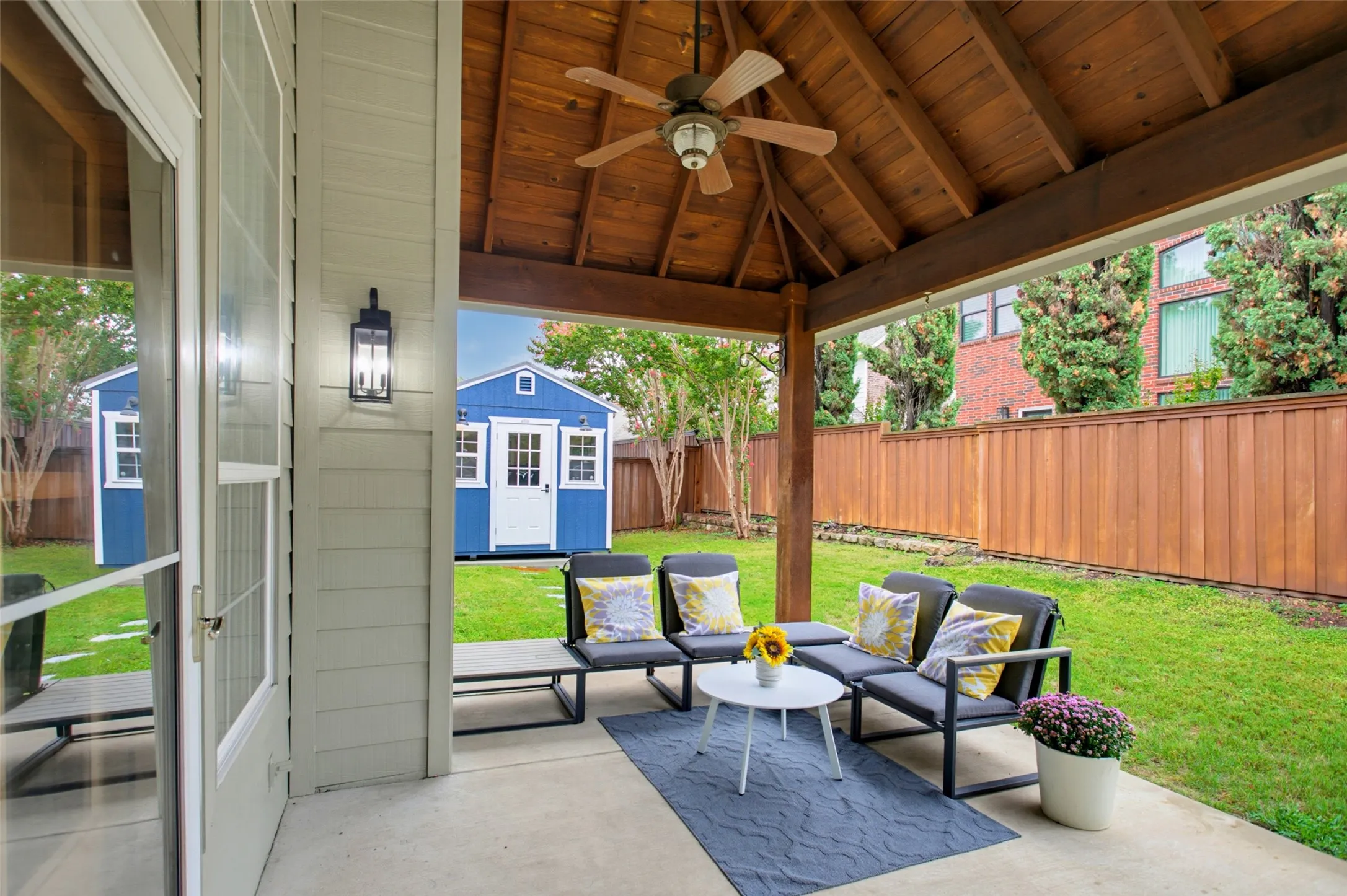 Single Family Residence For Sale in Collin County , 5317 Sandstone Lane, Mc Kinney, Texas 75072, 3 Bedroom, 2 Bathroom, 2 Garage spaces, 1,849 Sqft, built in 2001, mls#21402495, Real Estate Agent in Mc Kinney, Homes For Sale in Collin county, Homes For Sale in Mc Kinney, Realtor in Mc Kinney Texas, Real Estate Brokerage Independent Realty Texas, Luminita Cordes Realtor