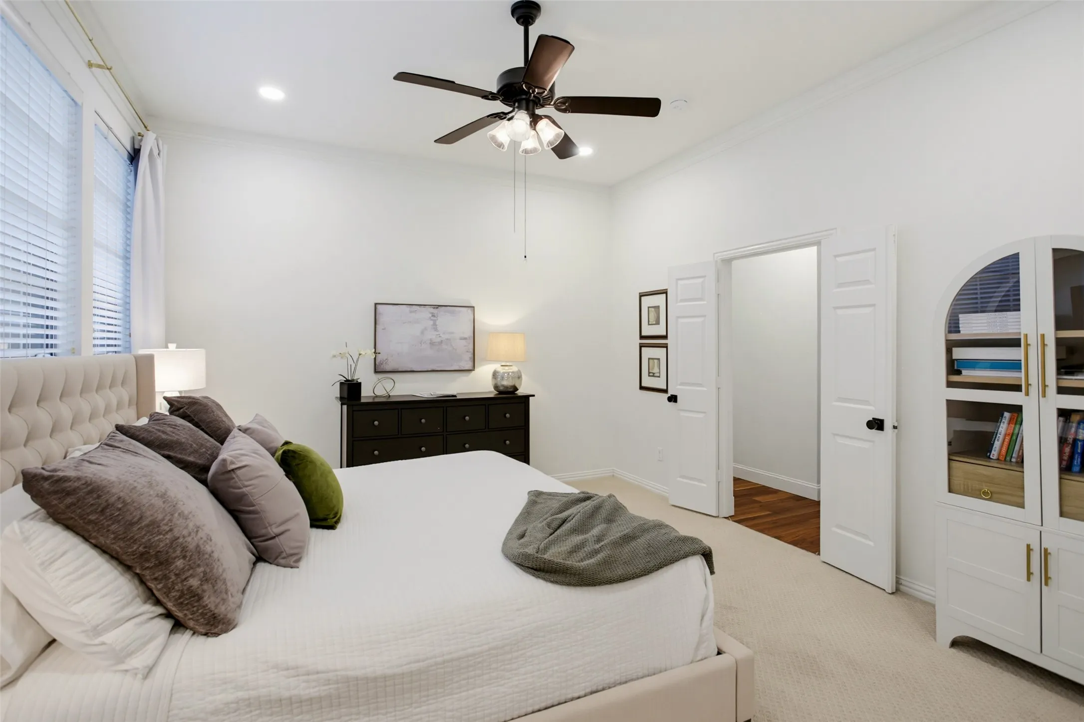 Single Family Residence For Sale in Collin County , 5317 Sandstone Lane, Mc Kinney, Texas 75072, 3 Bedroom, 2 Bathroom, 2 Garage spaces, 1,849 Sqft, built in 2001, mls#21402495, Real Estate Agent in Mc Kinney, Homes For Sale in Collin county, Homes For Sale in Mc Kinney, Realtor in Mc Kinney Texas, Real Estate Brokerage Independent Realty Texas, Luminita Cordes Realtor