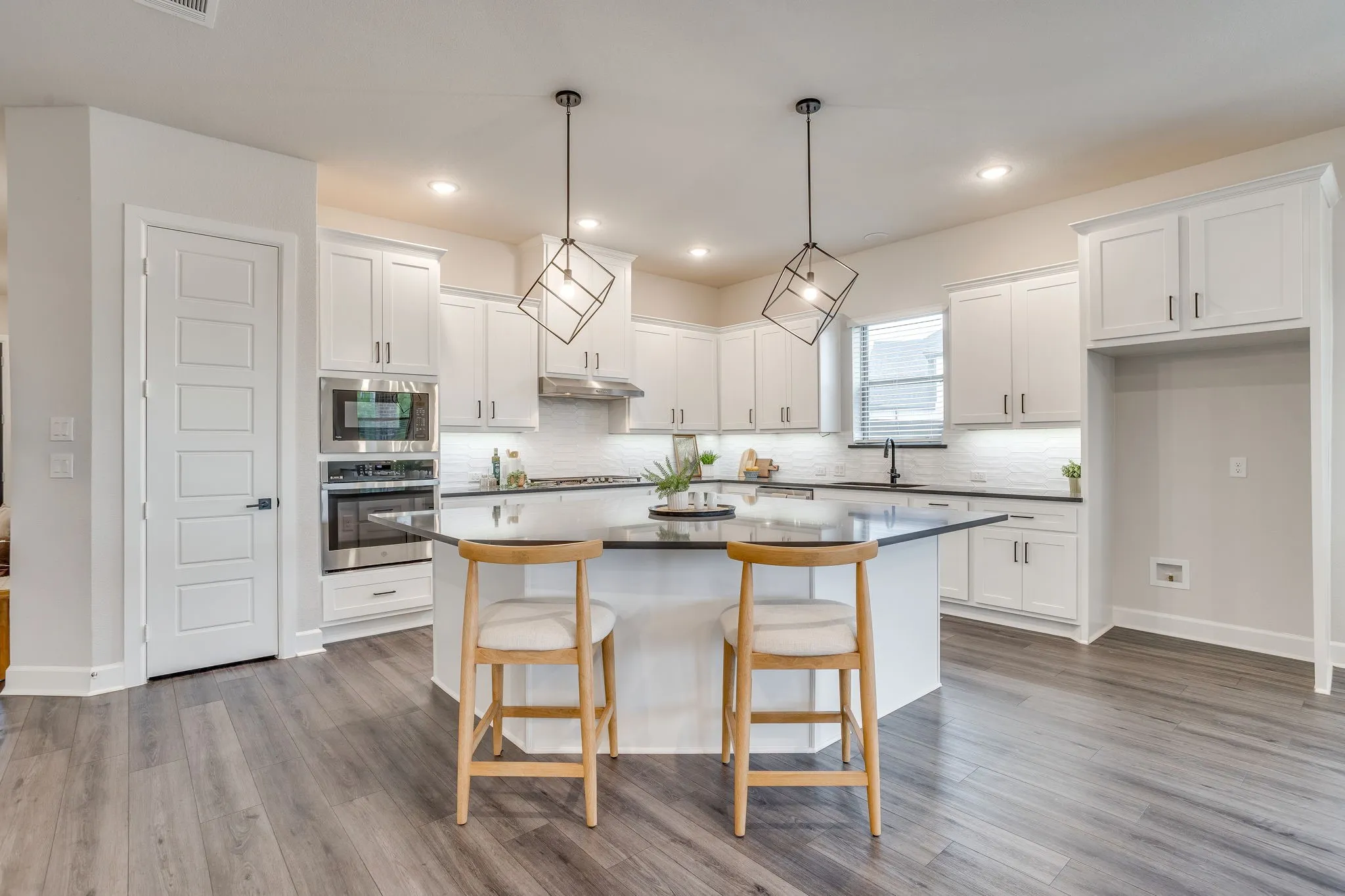 Single Family Residence For Sale in Johnson County , 1919 Birch Street, Mansfield, Texas 76063, 3 Bedroom, 2 Bathroom, 2 Garage spaces, 2,332 Sqft, built in 2023, mls#21402767, Real Estate Agent in Mansfield, Homes For Sale in Johnson county, Homes For Sale in Mansfield, Realtor in Mansfield Texas, Real Estate Brokerage Independent Realty Texas, Luminita Cordes Realtor