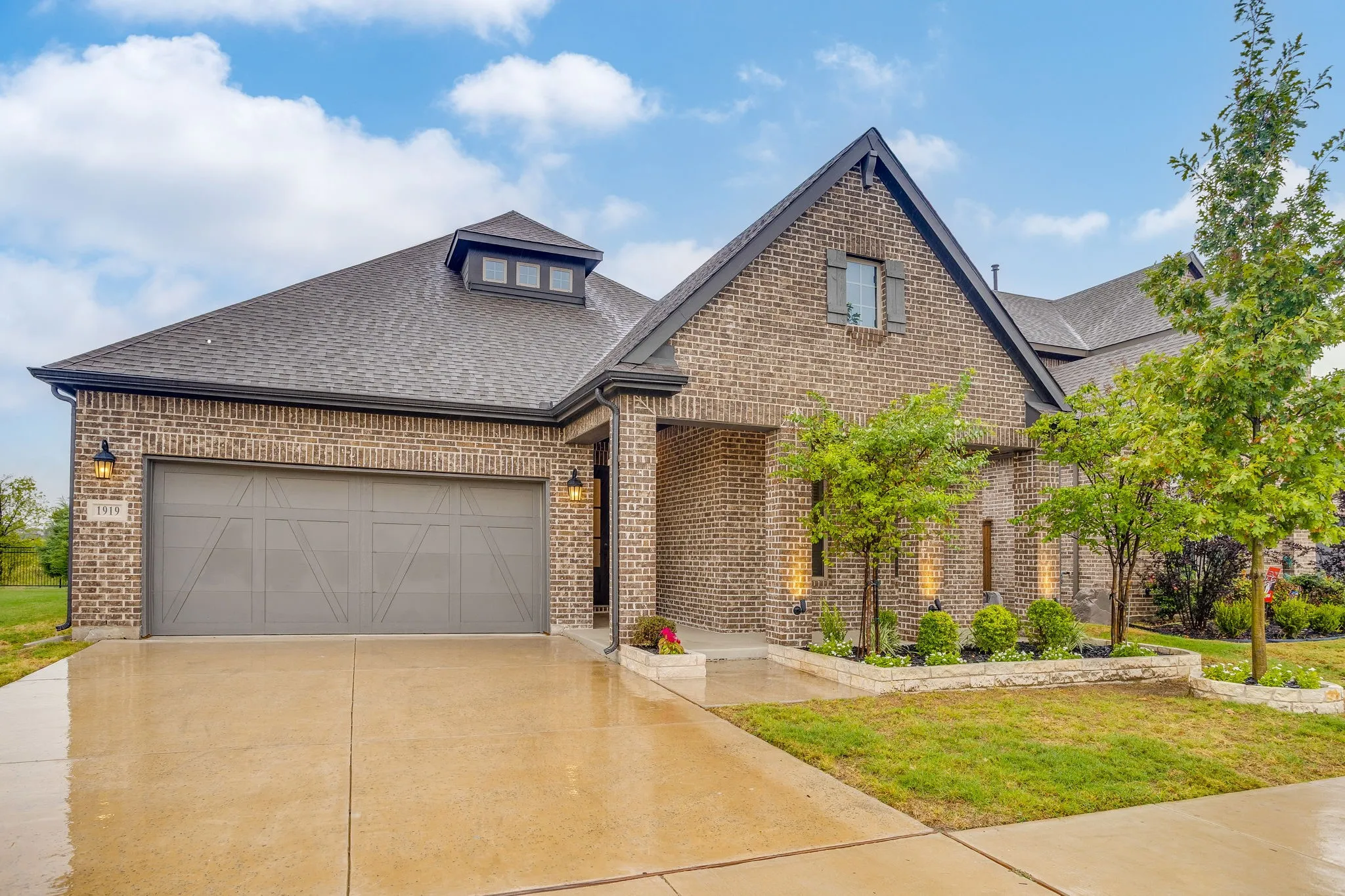 Single Family Residence For Sale in Johnson County , 1919 Birch Street, Mansfield, Texas 76063, 3 Bedroom, 2 Bathroom, 2 Garage spaces, 2,332 Sqft, built in 2023, mls#21402767, Real Estate Agent in Mansfield, Homes For Sale in Johnson county, Homes For Sale in Mansfield, Realtor in Mansfield Texas, Real Estate Brokerage Independent Realty Texas, Luminita Cordes Realtor