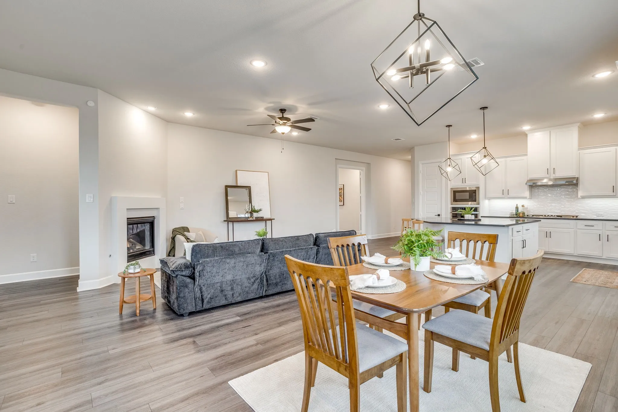 Single Family Residence For Sale in Johnson County , 1919 Birch Street, Mansfield, Texas 76063, 3 Bedroom, 2 Bathroom, 2 Garage spaces, 2,332 Sqft, built in 2023, mls#21402767, Real Estate Agent in Mansfield, Homes For Sale in Johnson county, Homes For Sale in Mansfield, Realtor in Mansfield Texas, Real Estate Brokerage Independent Realty Texas, Luminita Cordes Realtor