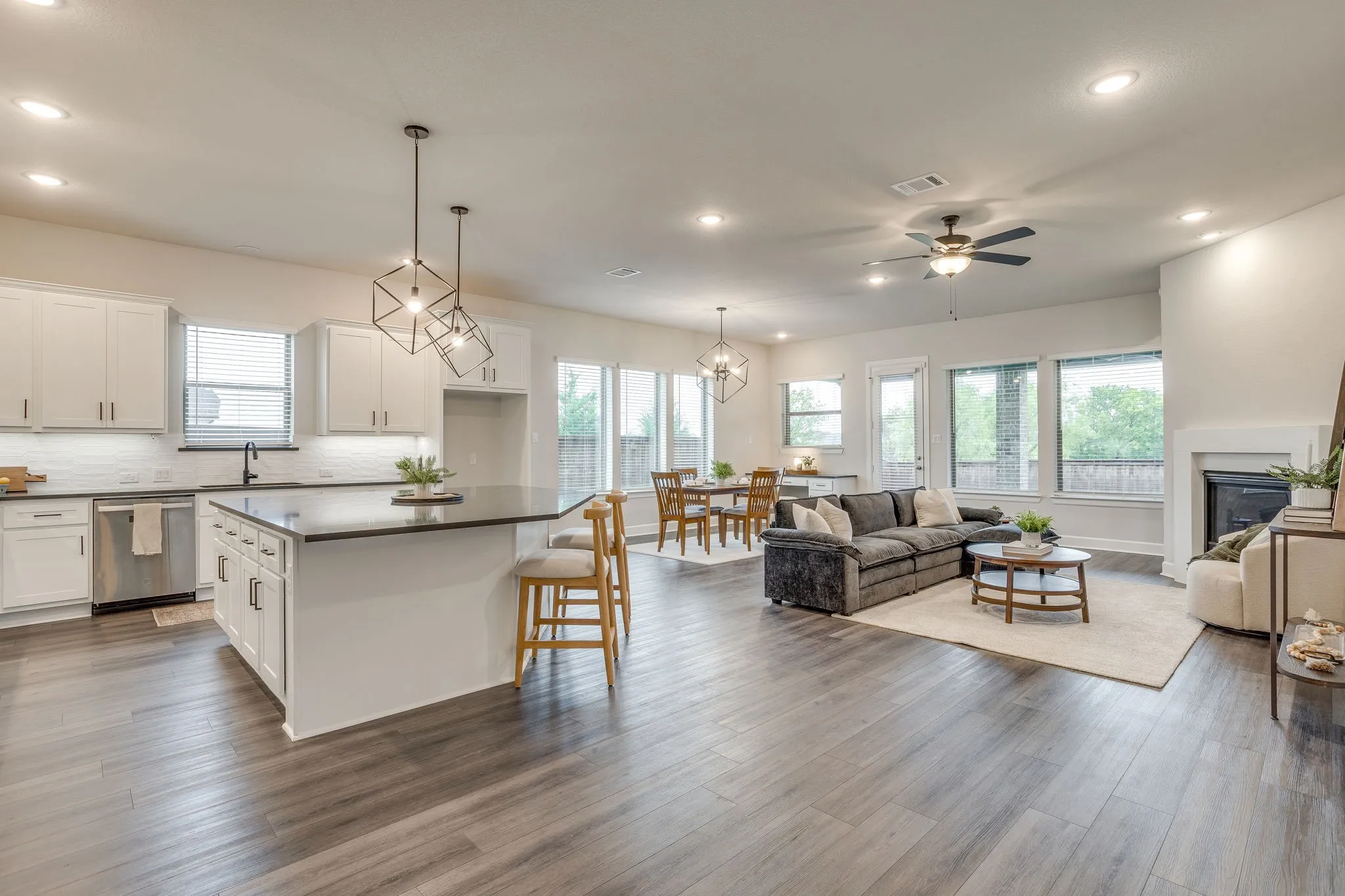 Single Family Residence For Sale in Johnson County , 1919 Birch Street, Mansfield, Texas 76063, 3 Bedroom, 2 Bathroom, 2 Garage spaces, 2,332 Sqft, built in 2023, mls#21402767, Real Estate Agent in Mansfield, Homes For Sale in Johnson county, Homes For Sale in Mansfield, Realtor in Mansfield Texas, Real Estate Brokerage Independent Realty Texas, Luminita Cordes Realtor
