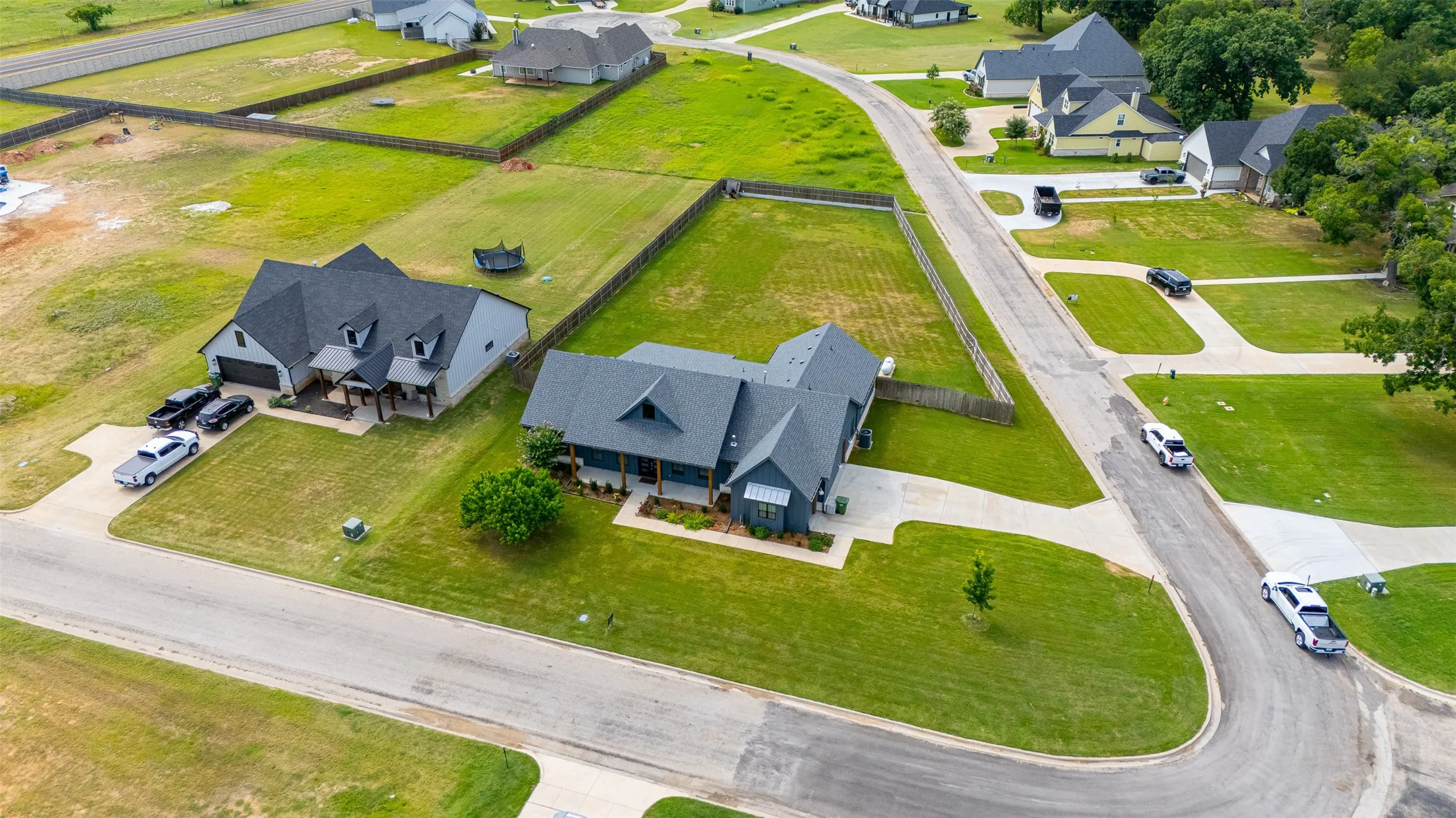 Single Family Residence For Sale in Somervell County , 1137 County Road 337, Glen Rose, Texas 76043, 4 Bedroom, 3 Bathroom, 3 Garage spaces, 2,624 Sqft, built in 2023, mls#21402865, Real Estate Agent in Glen Rose, Homes For Sale in Somervell county, Homes For Sale in Glen Rose, Realtor in Glen Rose Texas, Real Estate Brokerage Independent Realty Texas, Luminita Cordes Realtor