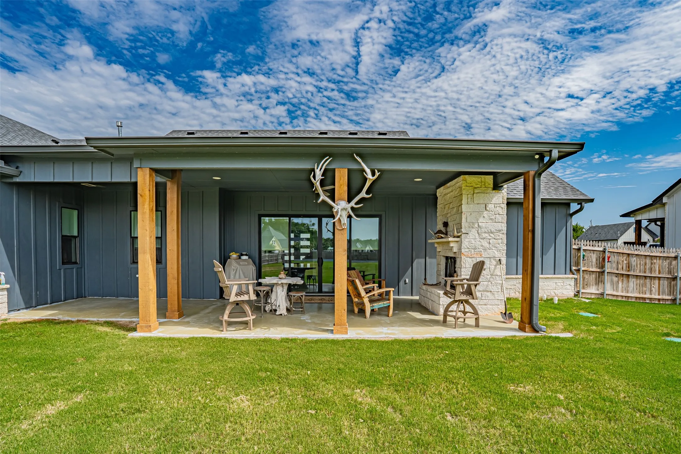 Single Family Residence For Sale in Somervell County , 1137 County Road 337, Glen Rose, Texas 76043, 4 Bedroom, 3 Bathroom, 3 Garage spaces, 2,624 Sqft, built in 2023, mls#21402865, Real Estate Agent in Glen Rose, Homes For Sale in Somervell county, Homes For Sale in Glen Rose, Realtor in Glen Rose Texas, Real Estate Brokerage Independent Realty Texas, Luminita Cordes Realtor