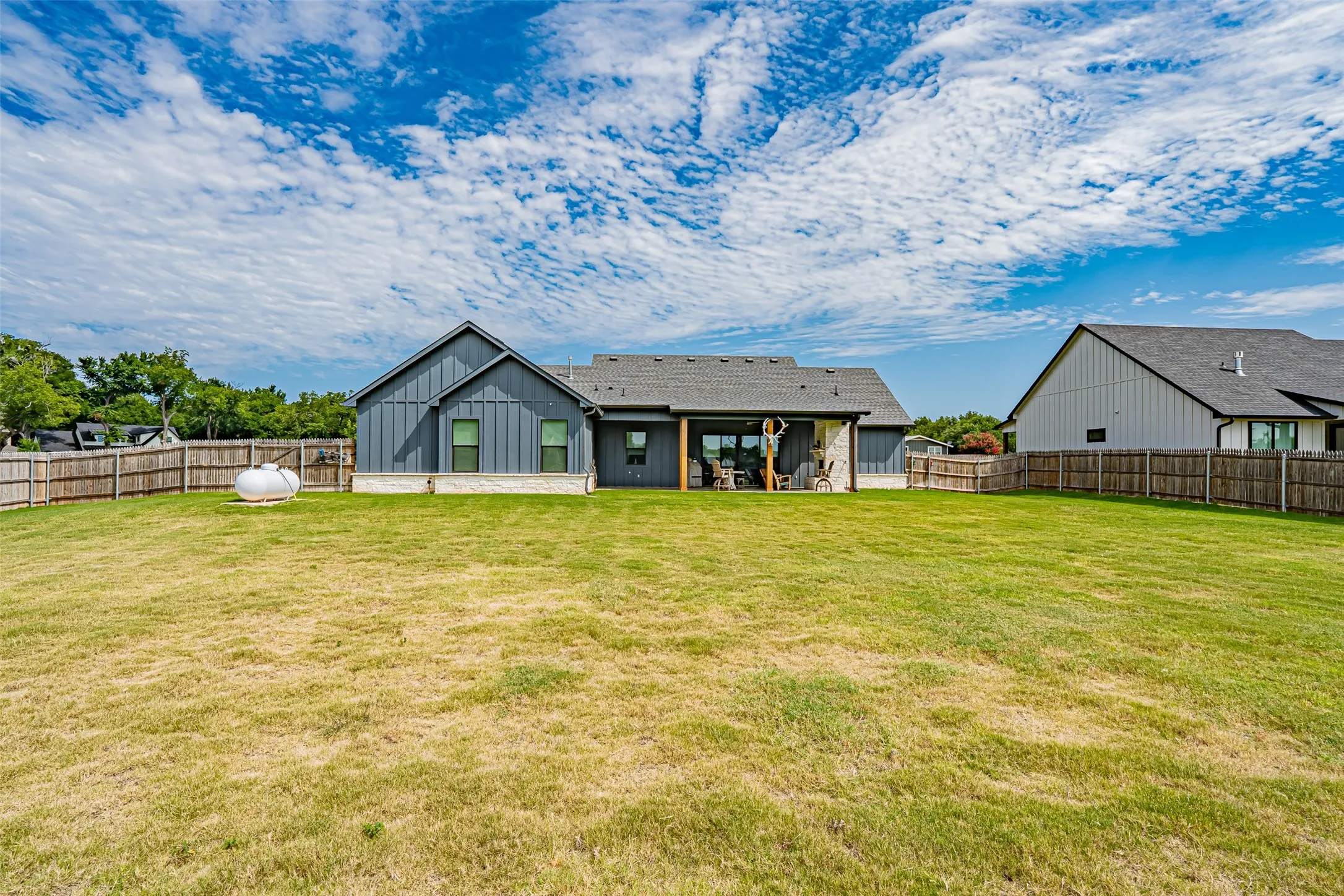 Single Family Residence For Sale in Somervell County , 1137 County Road 337, Glen Rose, Texas 76043, 4 Bedroom, 3 Bathroom, 3 Garage spaces, 2,624 Sqft, built in 2023, mls#21402865, Real Estate Agent in Glen Rose, Homes For Sale in Somervell county, Homes For Sale in Glen Rose, Realtor in Glen Rose Texas, Real Estate Brokerage Independent Realty Texas, Luminita Cordes Realtor