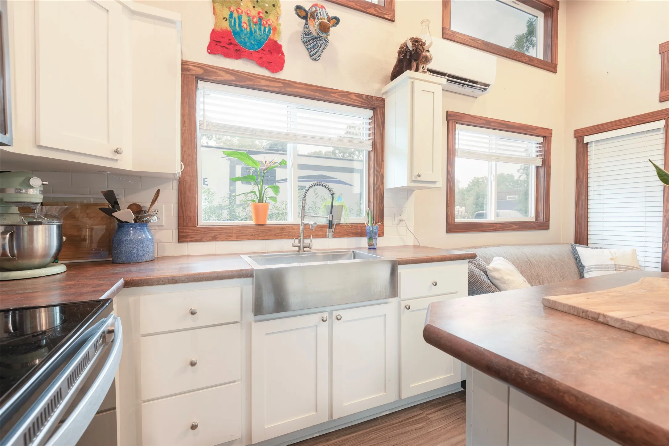 Mobile Home For Sale in Collin County , 921 Pecan Point, Princeton, Texas 75407, 1 Bedroom, 1 Bathroom, Garage spaces, 399 Sqft, built in 2022, mls#21402664, Real Estate Agent in Princeton, Homes For Sale in Collin county, Homes For Sale in Princeton, Realtor in Princeton Texas, Real Estate Brokerage Independent Realty Texas, Luminita Cordes Realtor
