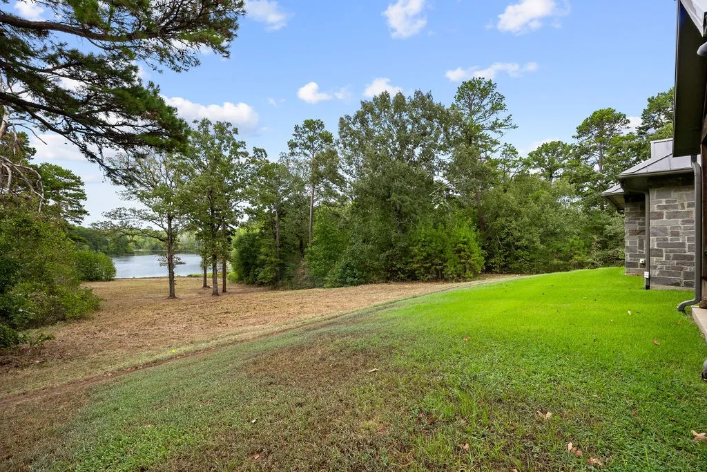 Farm For Sale in Wood County , 1322 Private Road 7891, Mineola, Texas 75773, 4 Bedroom, 3 Bathroom, 2 Garage spaces, 3,064 Sqft, built in 2011, mls#21400940, Real Estate Agent in Mineola, Homes For Sale in Wood county, Homes For Sale in Mineola, Realtor in Mineola Texas, Real Estate Brokerage Independent Realty Texas, Luminita Cordes Realtor