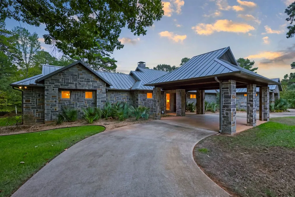 Farm For Sale in Wood County , 1322 Private Road 7891, Mineola, Texas 75773, 4 Bedroom, 3 Bathroom, 2 Garage spaces, 3,064 Sqft, built in 2011, mls#21400940, Real Estate Agent in Mineola, Homes For Sale in Wood county, Homes For Sale in Mineola, Realtor in Mineola Texas, Real Estate Brokerage Independent Realty Texas, Luminita Cordes Realtor