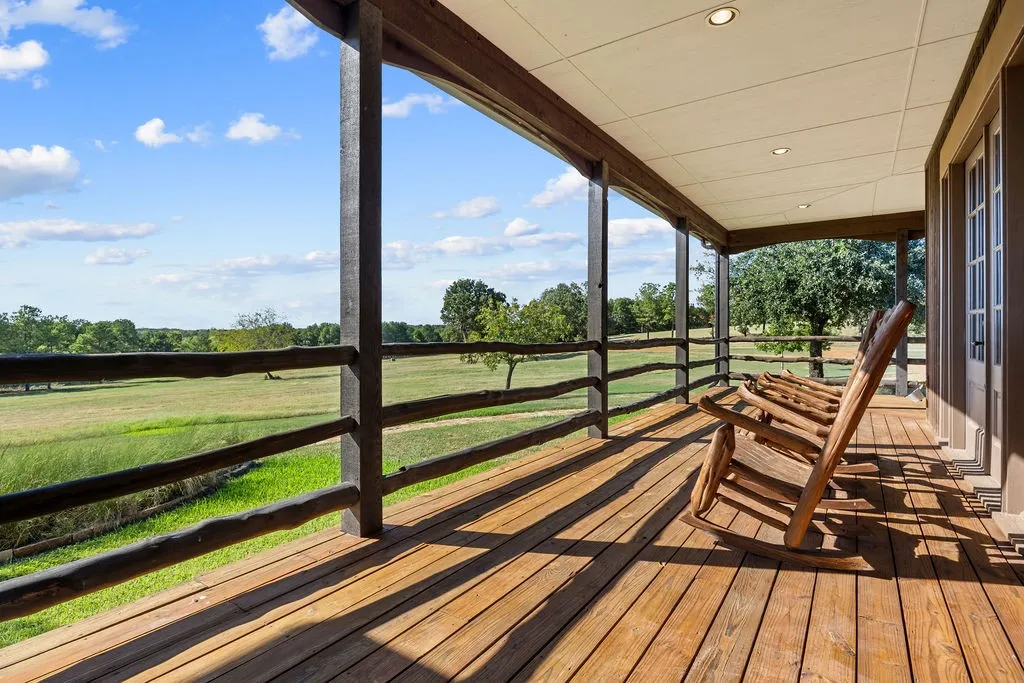 Farm For Sale in Wood County , 1322 Private Road 7891, Mineola, Texas 75773, 4 Bedroom, 3 Bathroom, 2 Garage spaces, 3,064 Sqft, built in 2011, mls#21400940, Real Estate Agent in Mineola, Homes For Sale in Wood county, Homes For Sale in Mineola, Realtor in Mineola Texas, Real Estate Brokerage Independent Realty Texas, Luminita Cordes Realtor