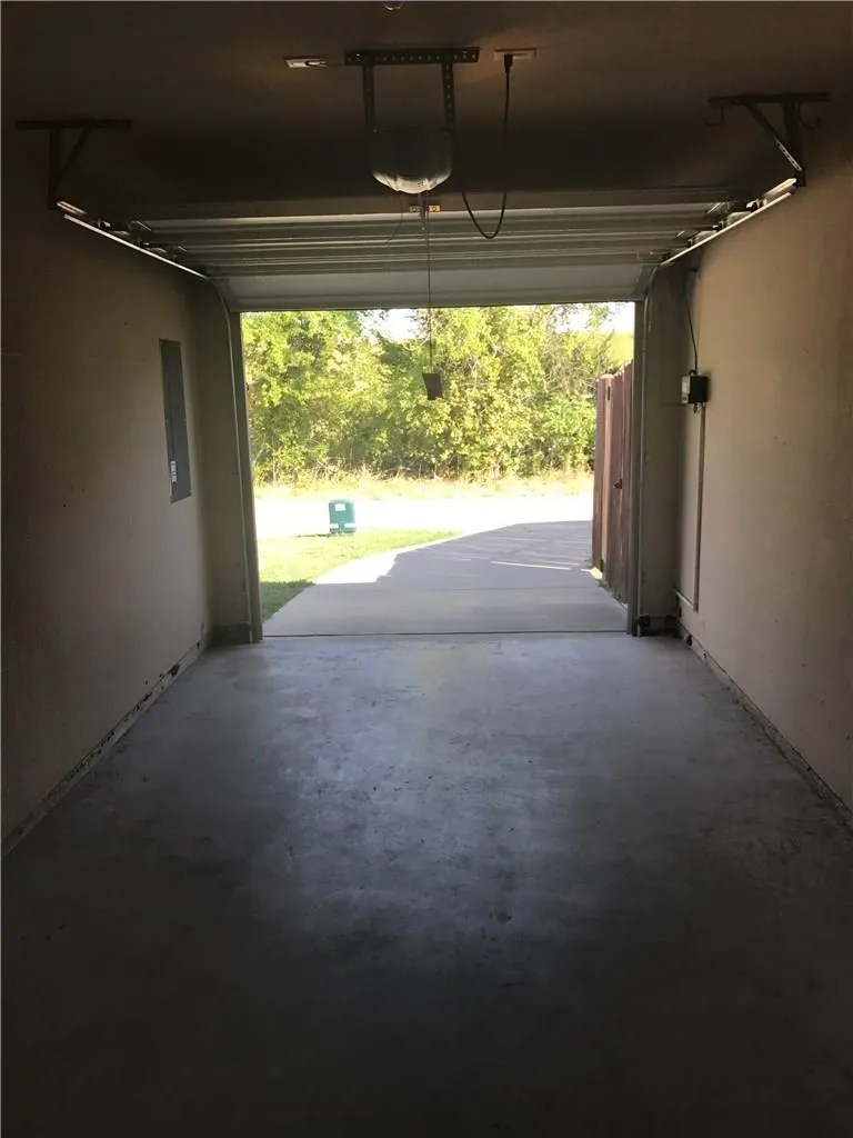 Duplex For Rent in Collin County , 2245 Colby Lane, Wylie, Texas 75098, 3 Bedroom, 2 Bathroom, 1 Garage spaces, 1,190 Sqft, built in 2013, mls#21402883, Real Estate Agent in Wylie, Homes For Rent in Collin county, Homes For Rent in Wylie, Realtor in Wylie Texas, Real Estate Brokerage Independent Realty Texas, Luminita Cordes Realtor