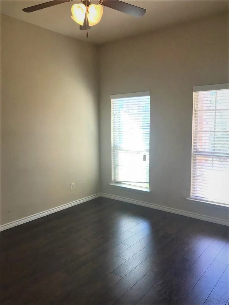 Duplex For Rent in Collin County , 2245 Colby Lane, Wylie, Texas 75098, 3 Bedroom, 2 Bathroom, 1 Garage spaces, 1,190 Sqft, built in 2013, mls#21402883, Real Estate Agent in Wylie, Homes For Rent in Collin county, Homes For Rent in Wylie, Realtor in Wylie Texas, Real Estate Brokerage Independent Realty Texas, Luminita Cordes Realtor