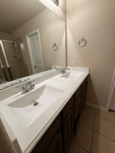 Duplex For Rent in Collin County , 2245 Colby Lane, Wylie, Texas 75098, 3 Bedroom, 2 Bathroom, 1 Garage spaces, 1,190 Sqft, built in 2013, mls#21402883, Real Estate Agent in Wylie, Homes For Rent in Collin county, Homes For Rent in Wylie, Realtor in Wylie Texas, Real Estate Brokerage Independent Realty Texas, Luminita Cordes Realtor